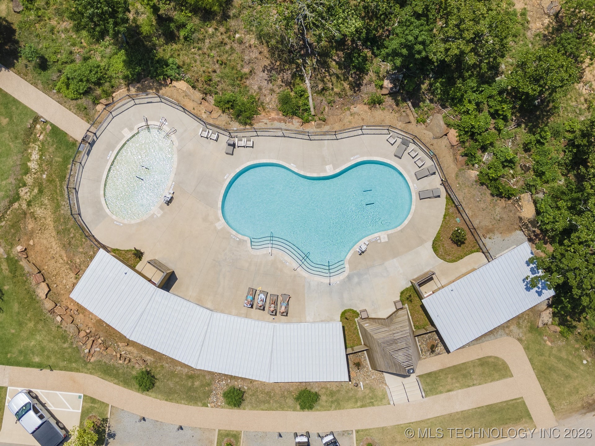 20 Redbud Street C Property Photo 16