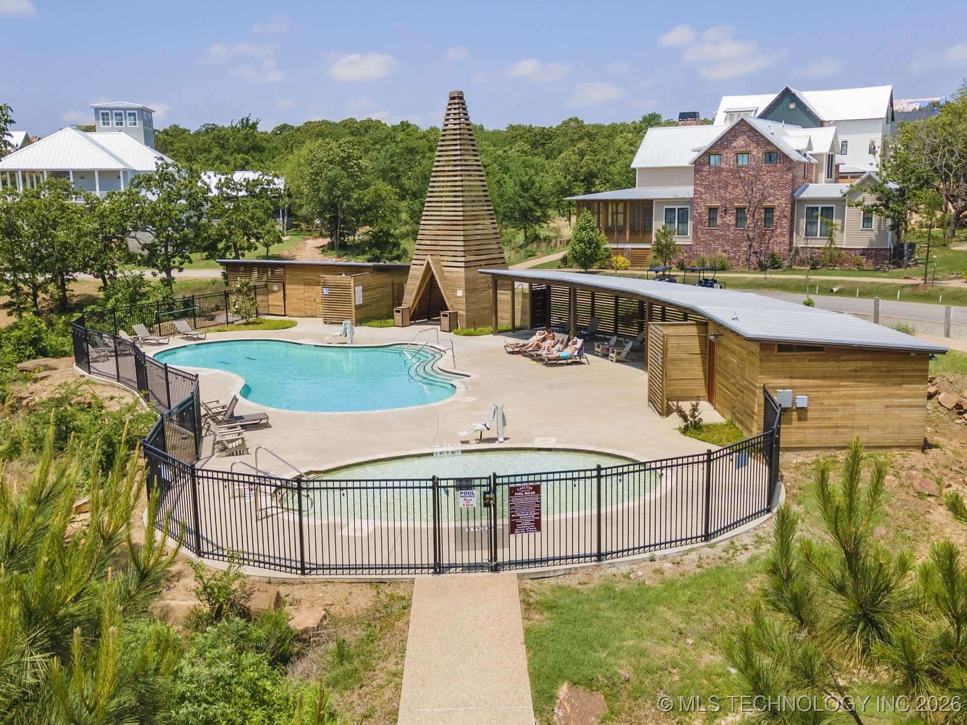 20 Redbud Street C Property Photo 19