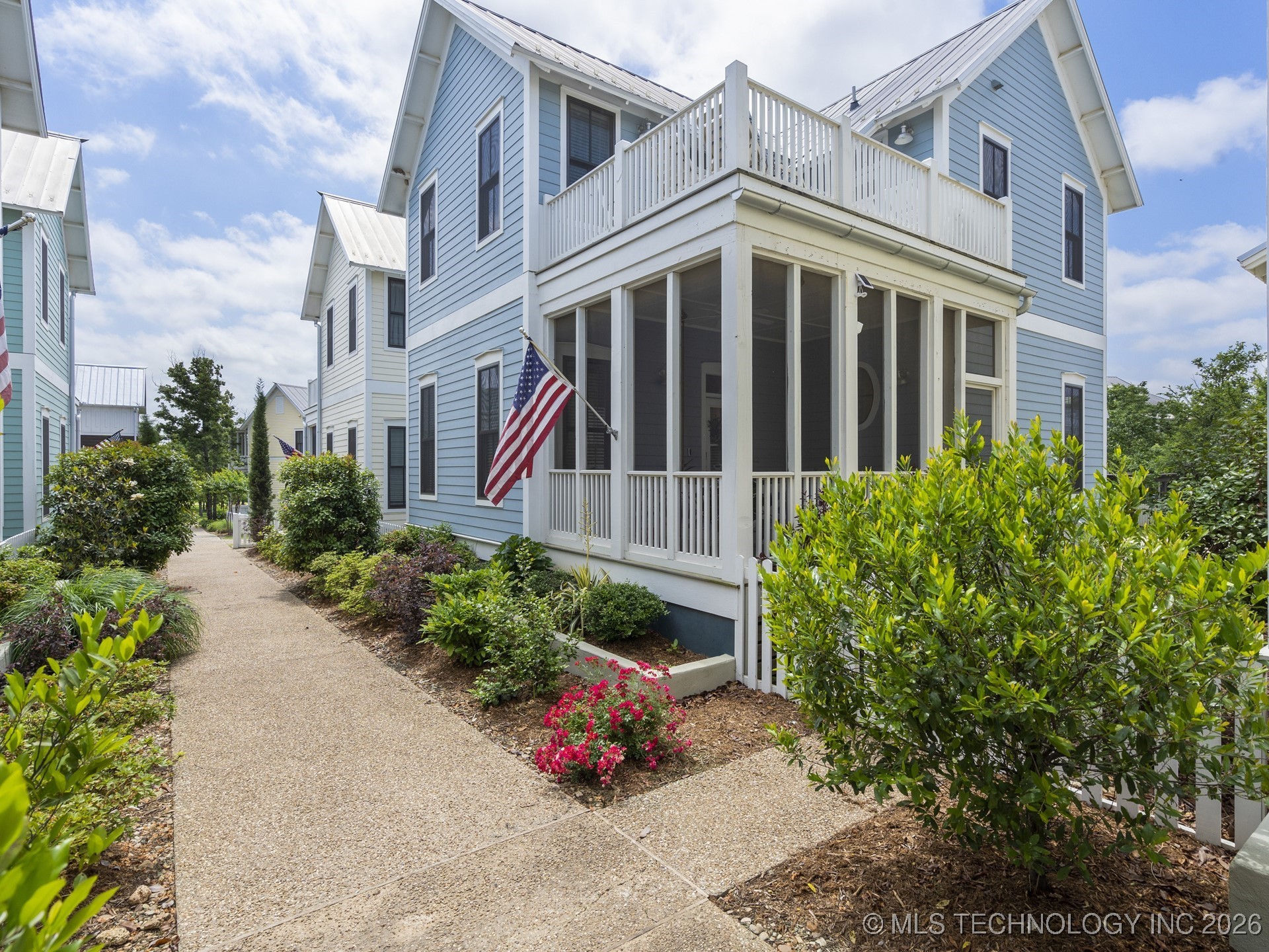 20 Redbud Street C Property Photo 26