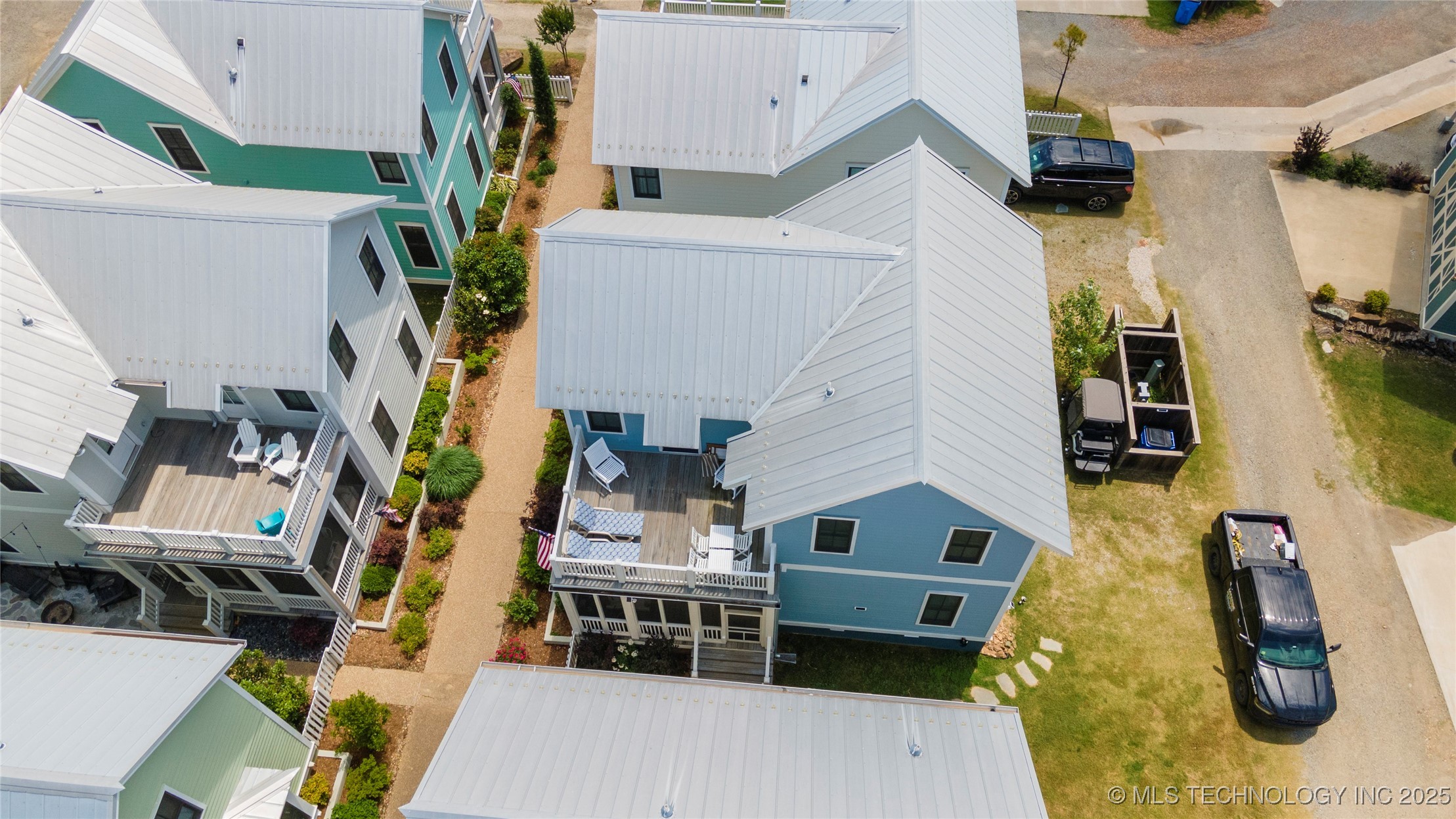 20 Redbud Street C Property Photo 59