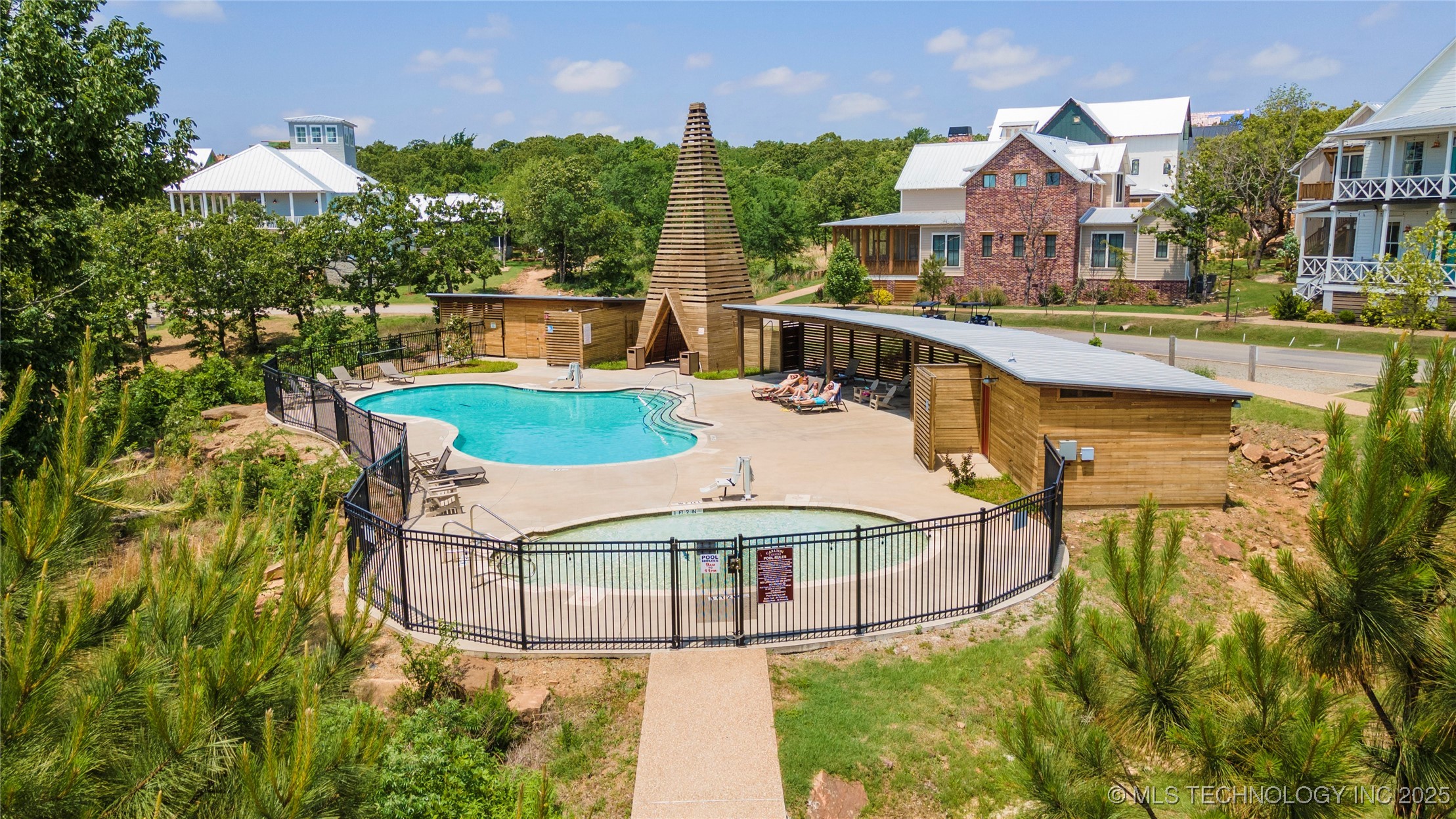 20 Redbud Street C Property Photo 76