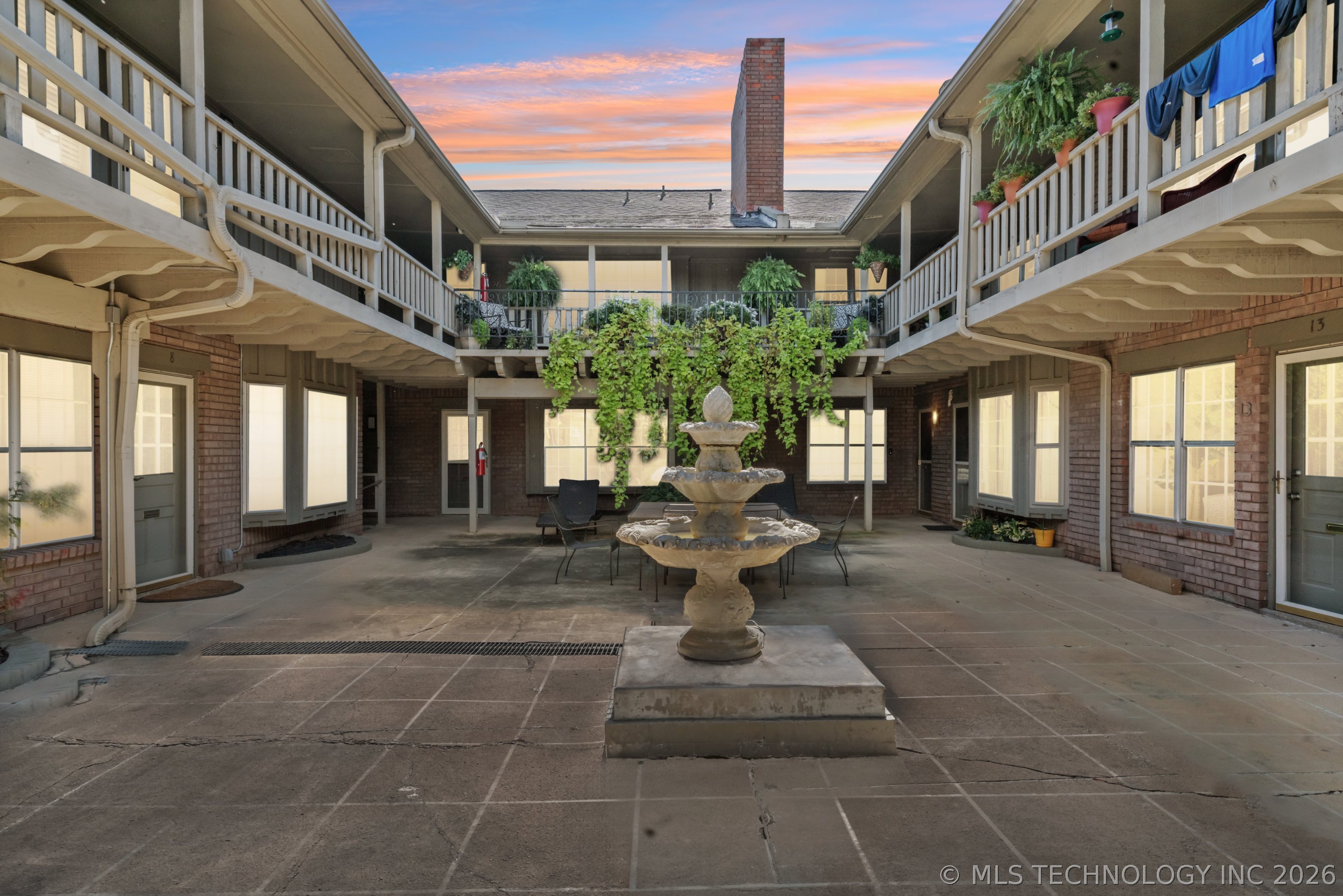 4517 S Peoria Avenue 10 Property Photo 2