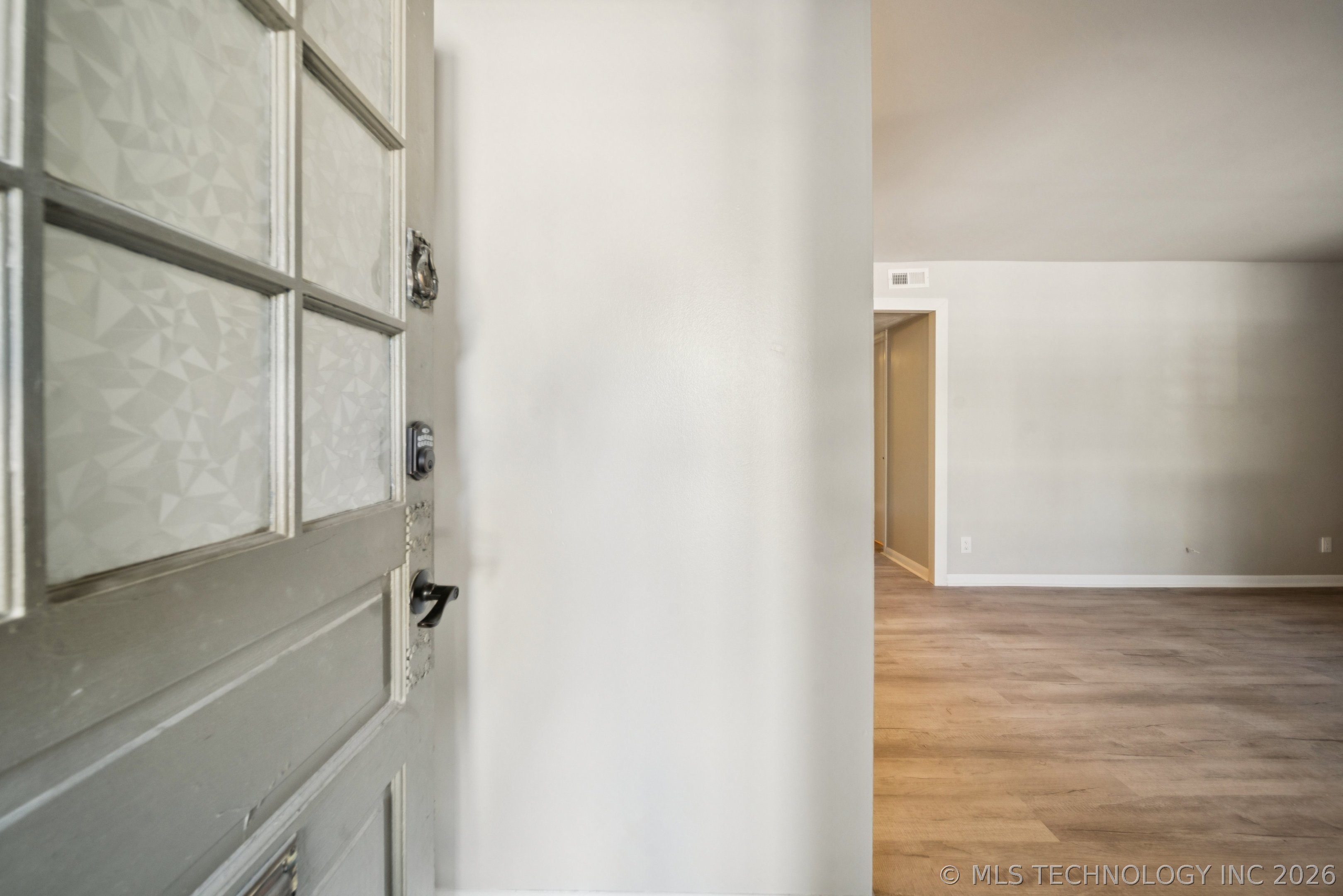 4517 S Peoria Avenue 10 Property Photo 7