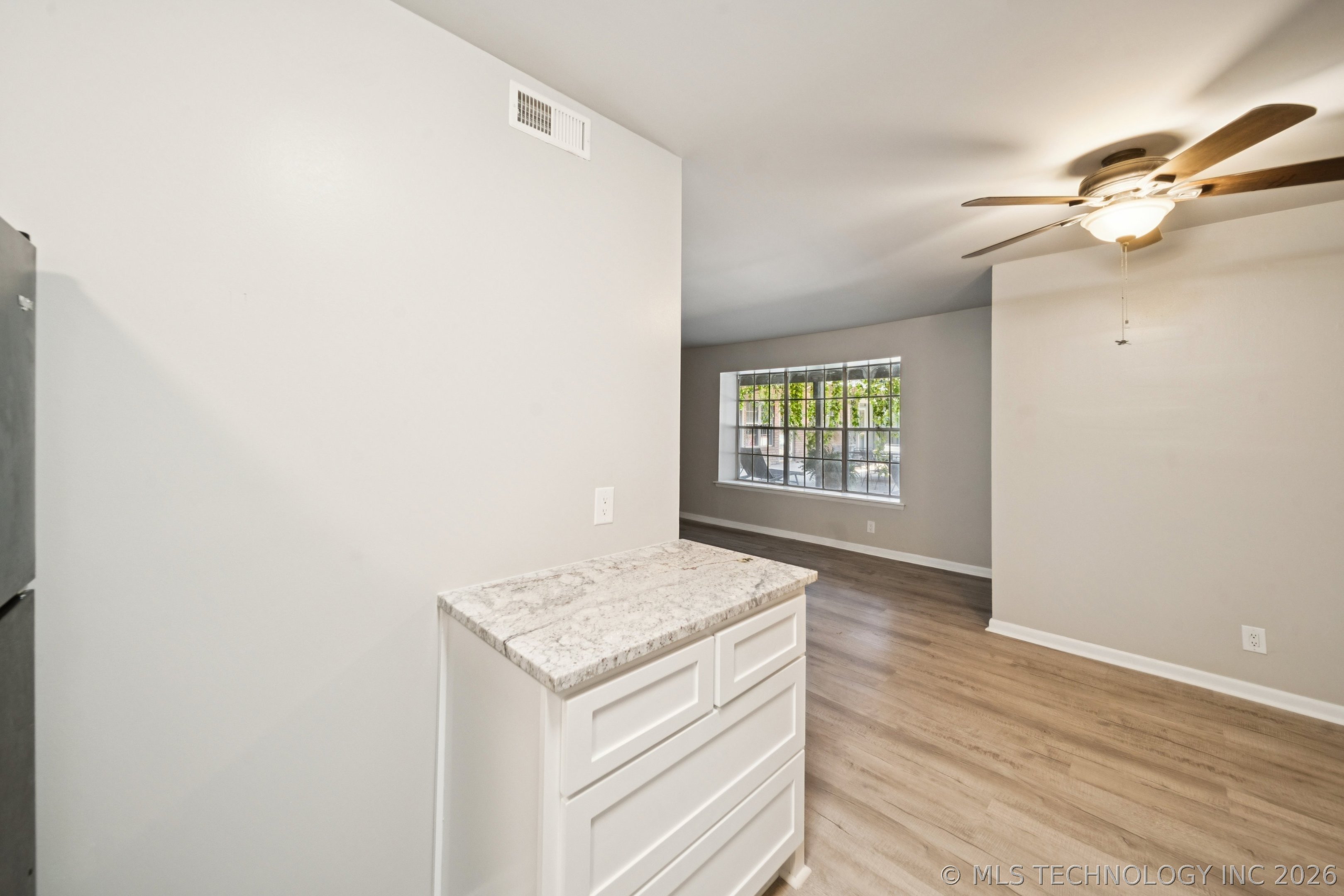 4517 S Peoria Avenue 10 Property Photo 19