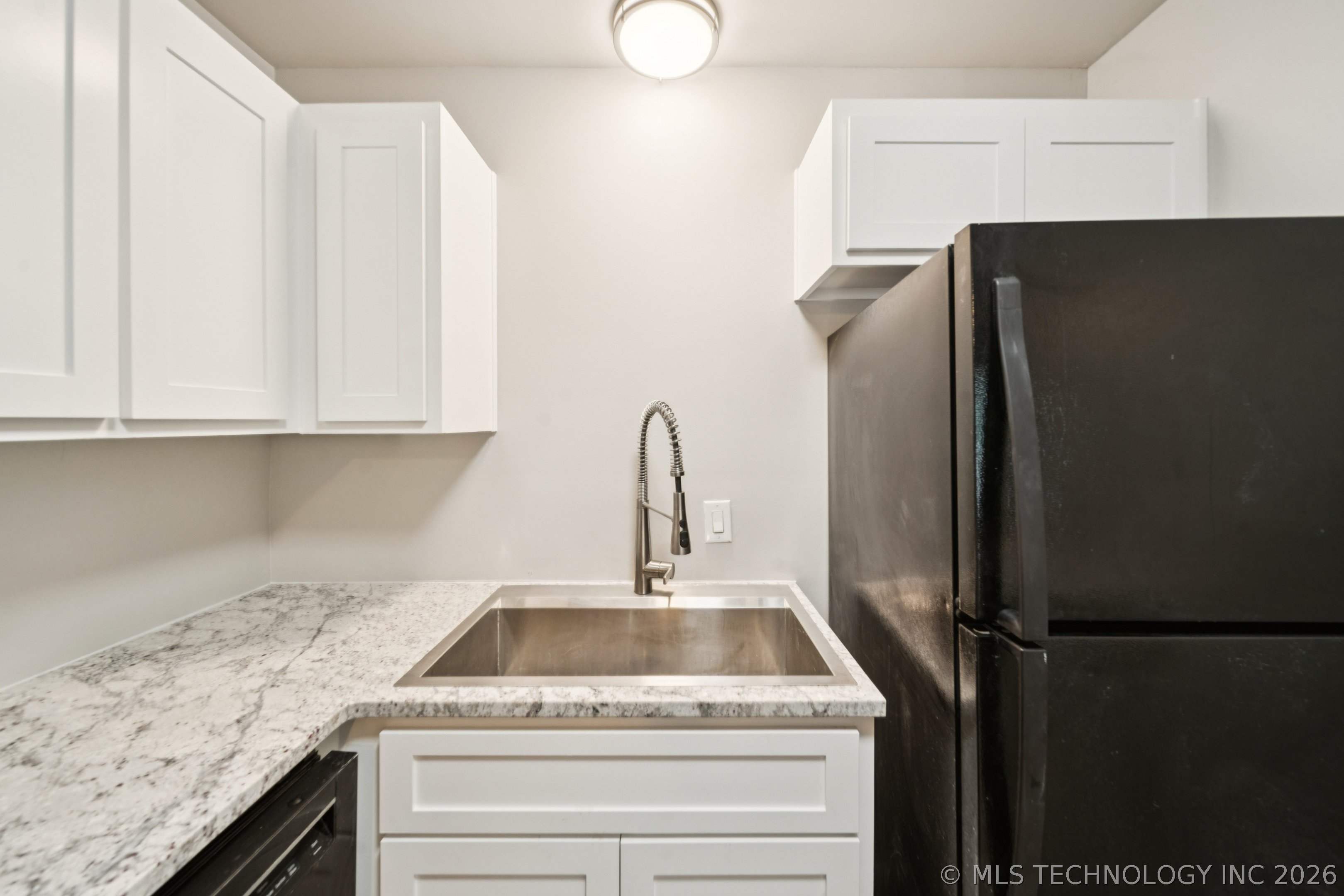 4517 S Peoria Avenue 10 Property Photo 21