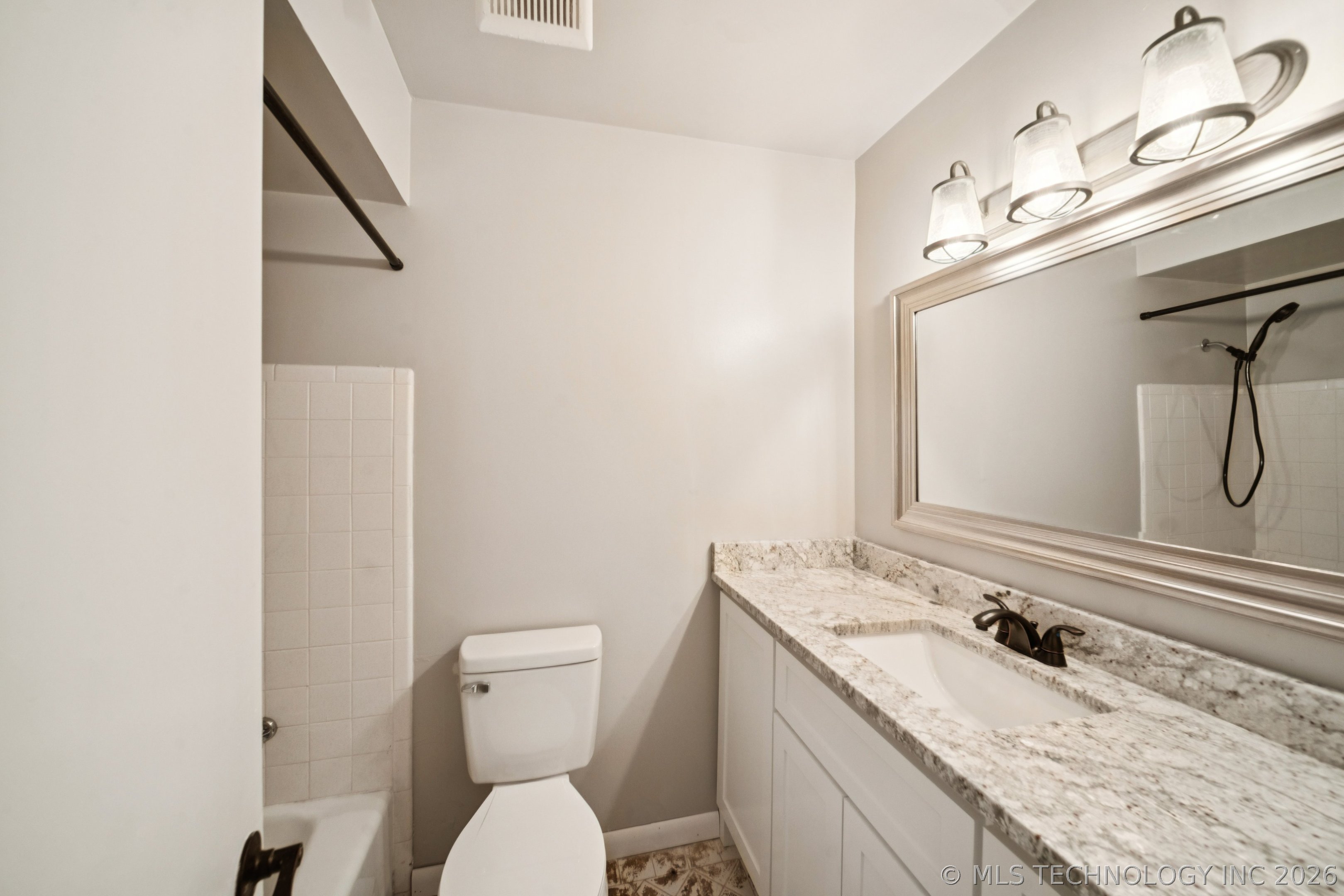 4517 S Peoria Avenue 10 Property Photo 23