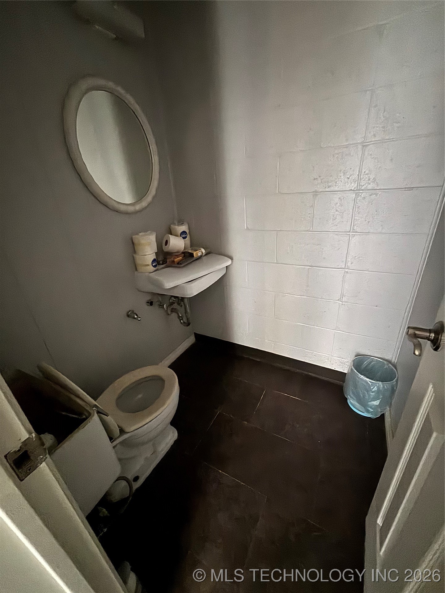 13111 E 11th Street Property Photo 9