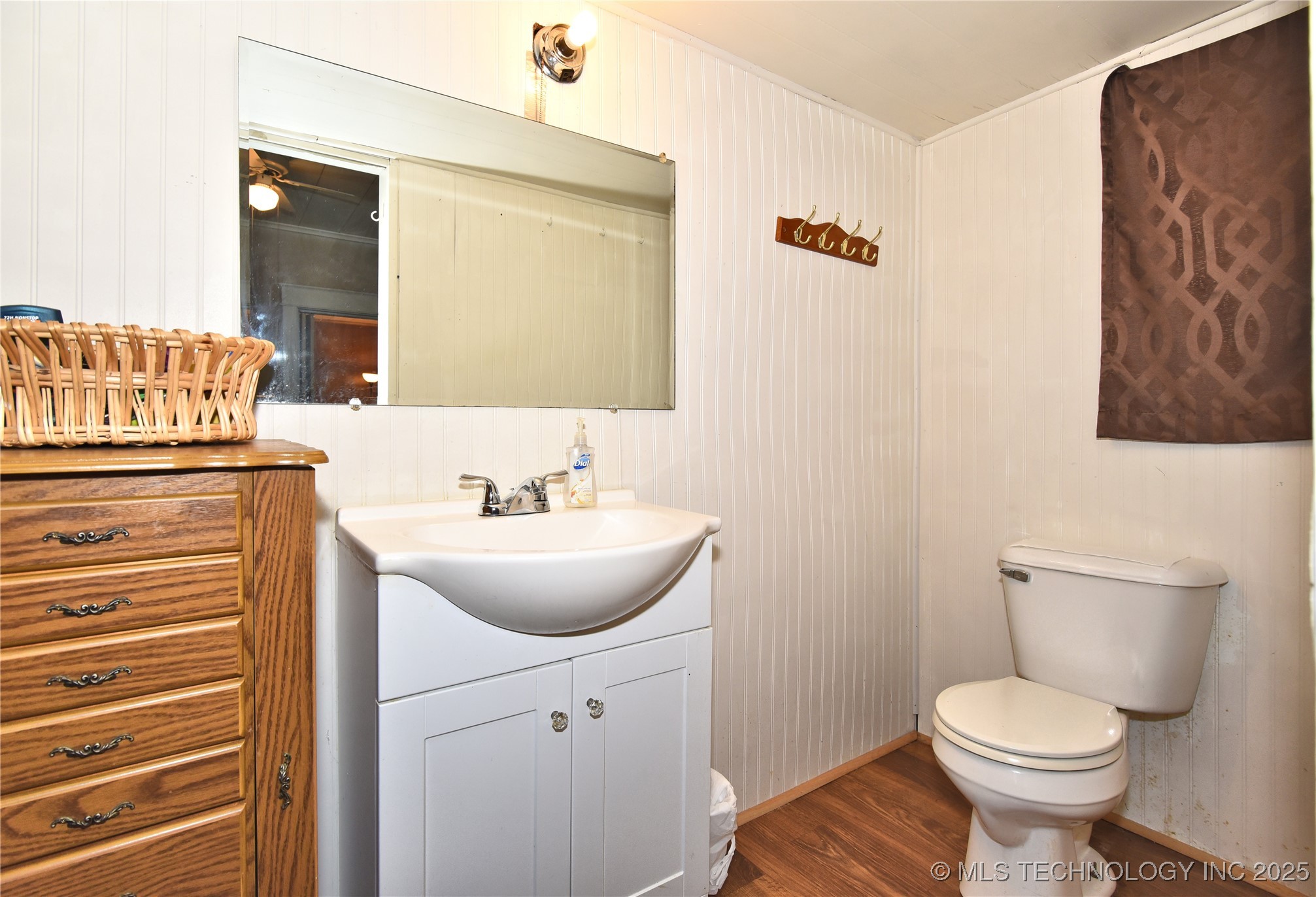 807 S Price Avenue Property Photo 8