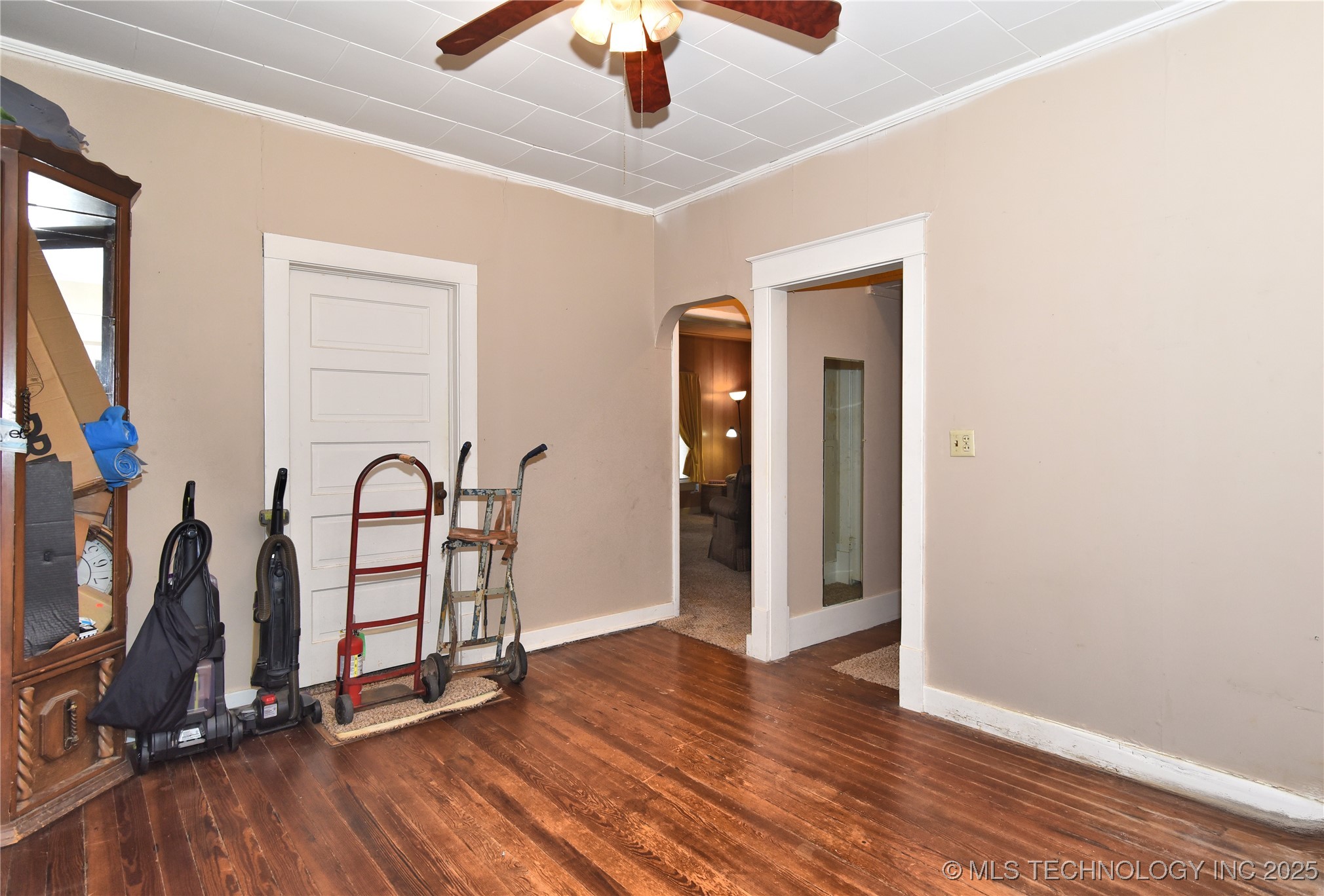 807 S Price Avenue Property Photo 11