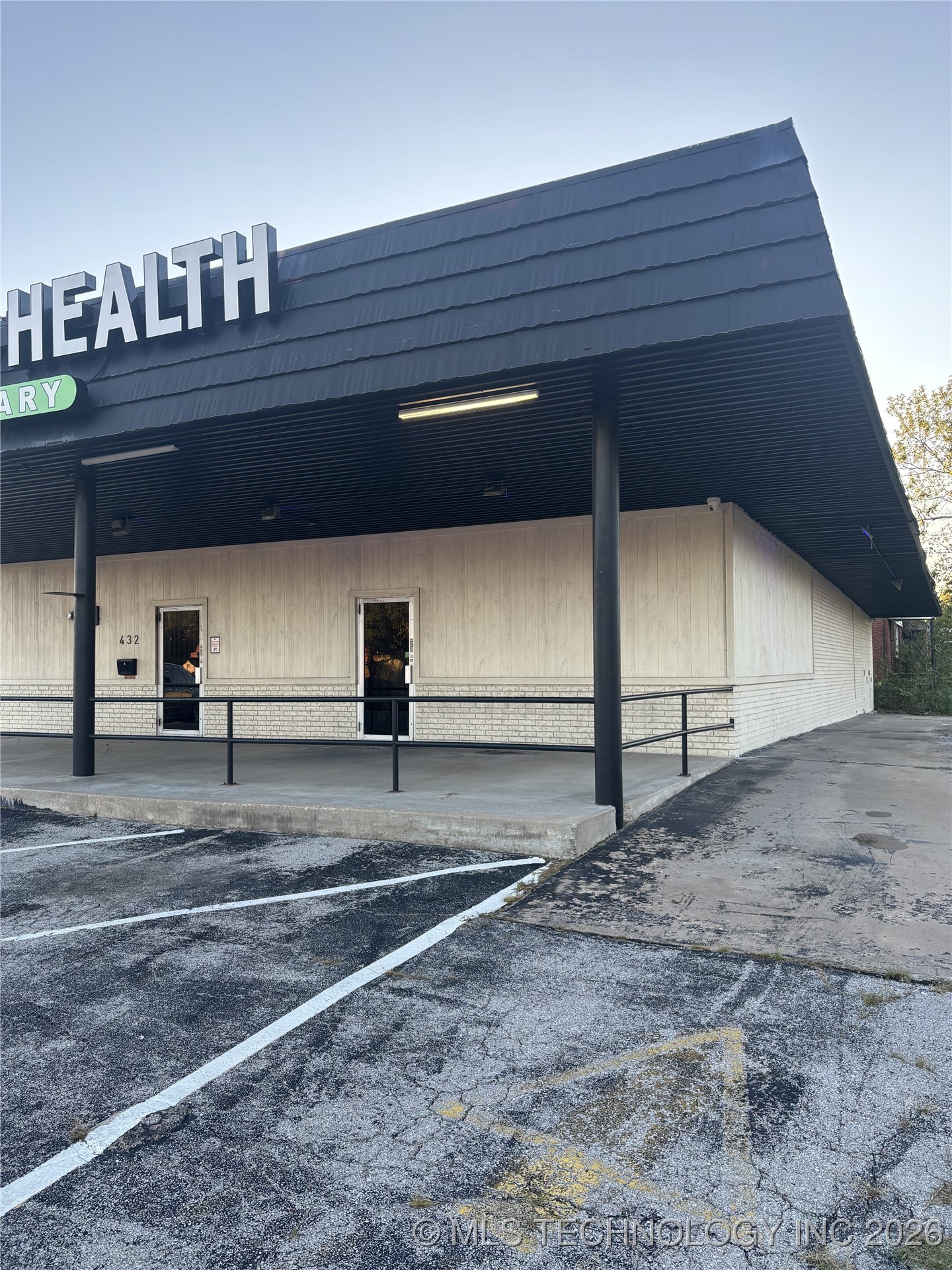 432 S Sheridan Road Property Photo 2