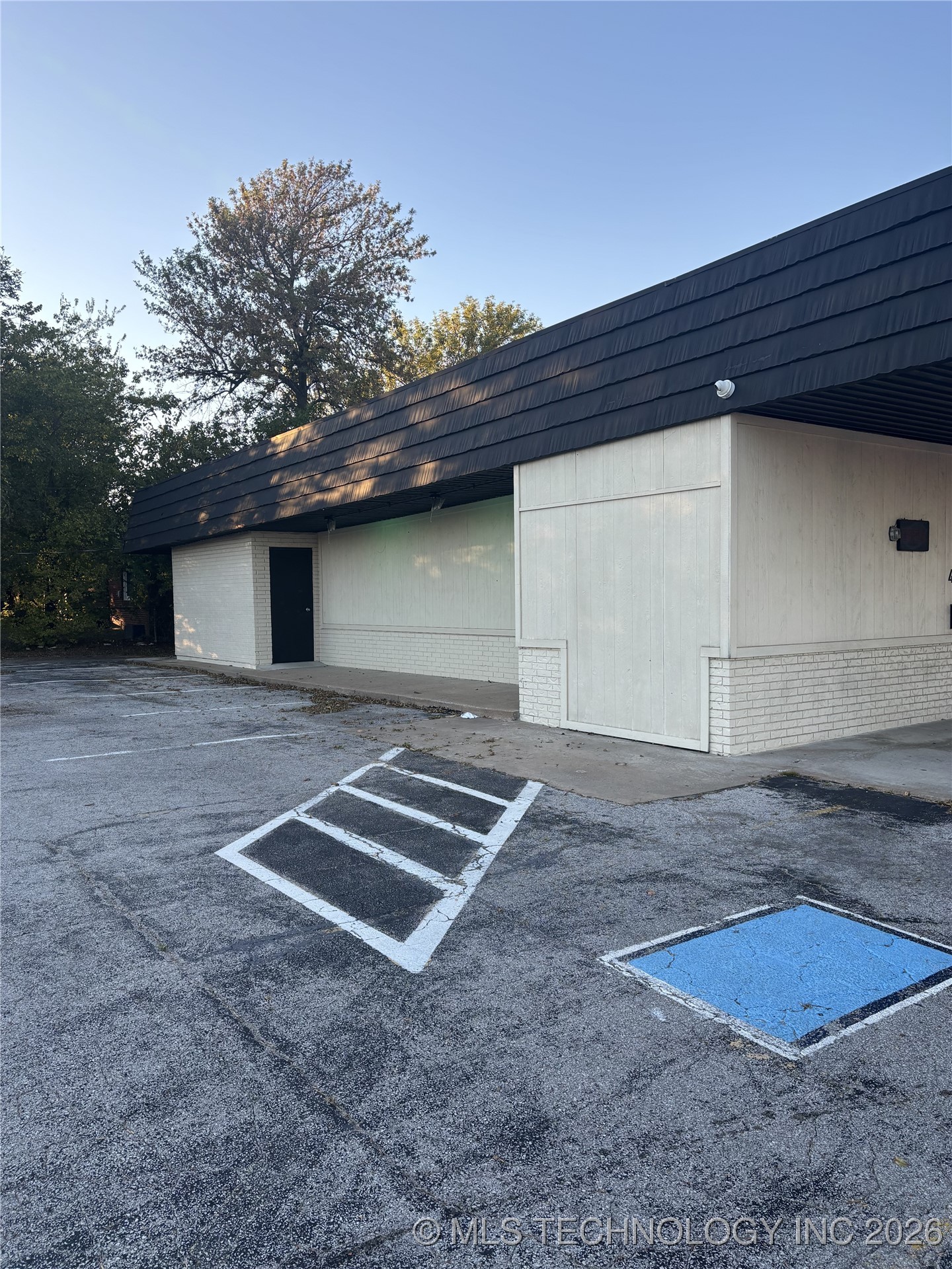 432 S Sheridan Road Property Photo 3