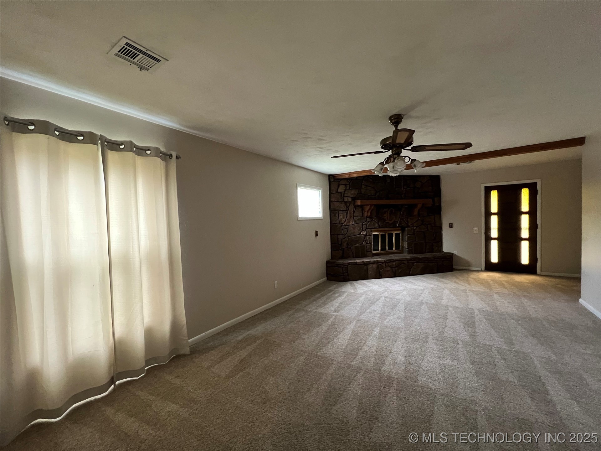 606 N B Avenue Property Photo 4