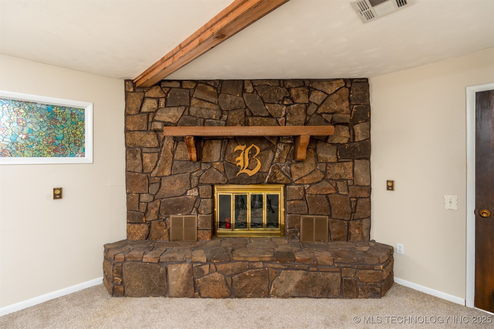 606 N B Avenue Property Photo 5