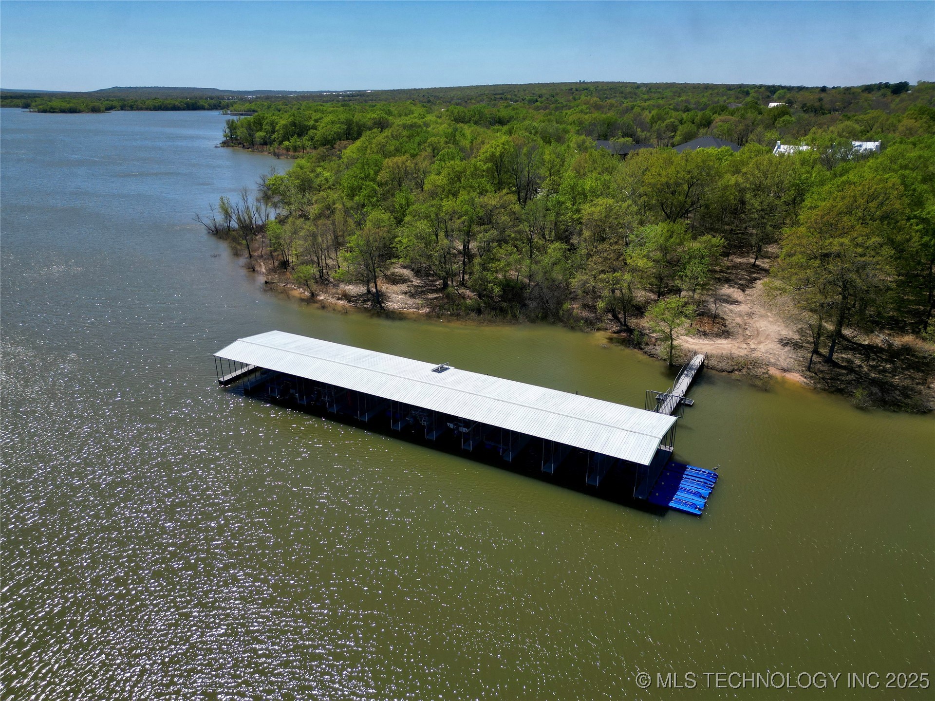 132 Meadowview Property Photo 4