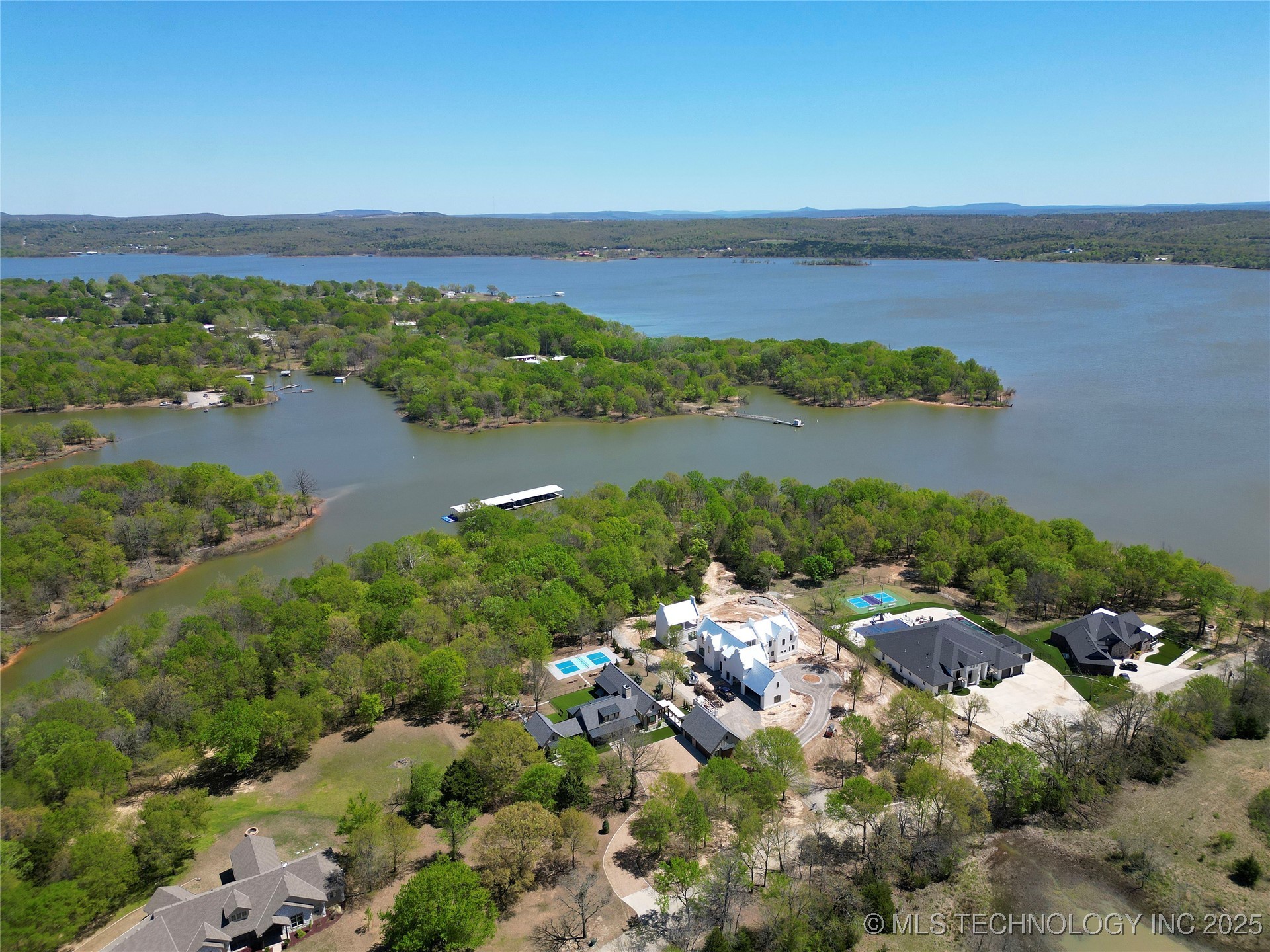 132 Meadowview Property Photo 7