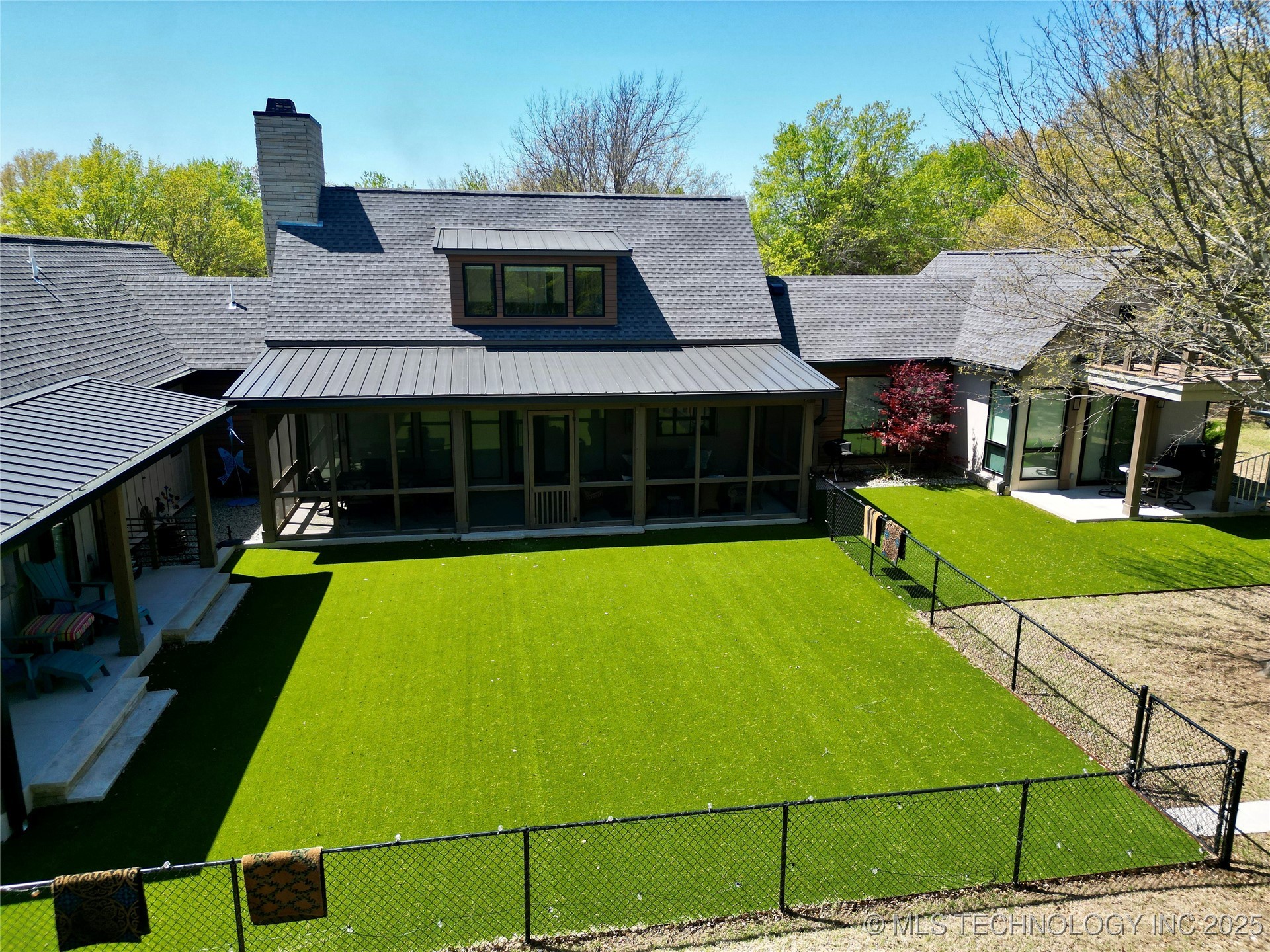 132 Meadowview Property Photo 17