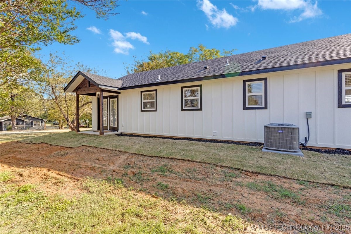 108 Ne 1st Street Property Photo 6