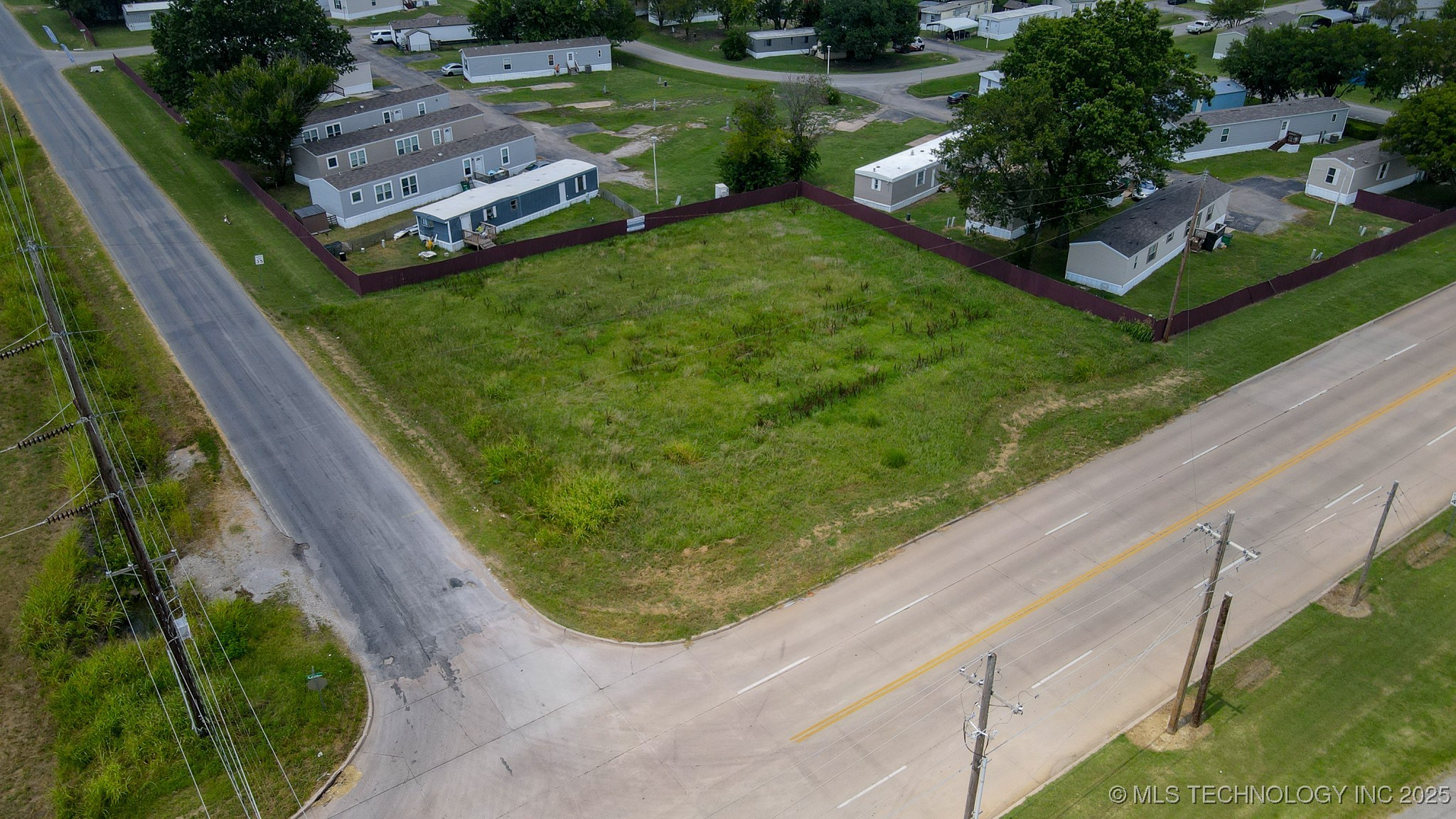 6102 N Lewis Avenue Property Photo 6