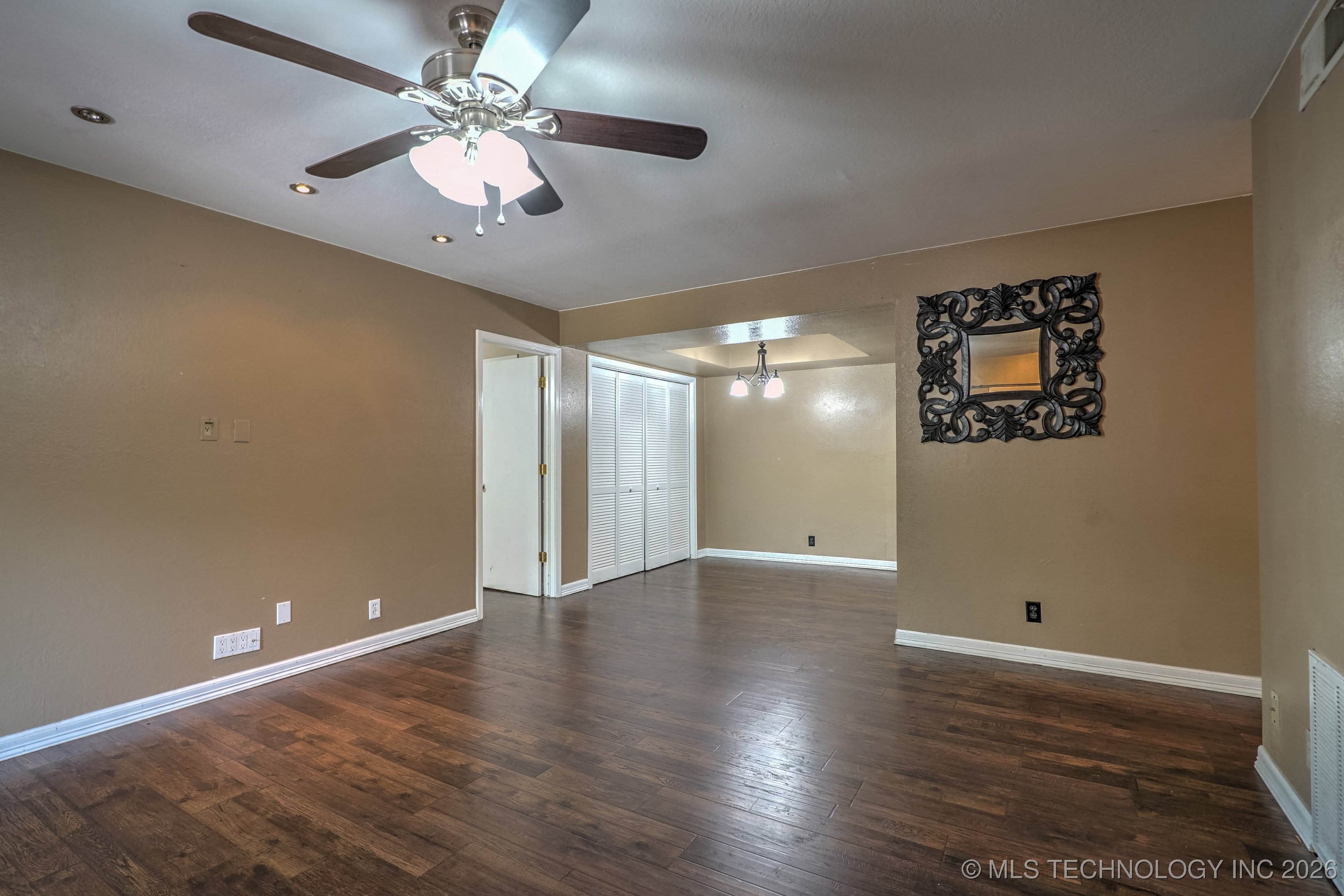 6366 S 80th East Avenue E Property Photo 10