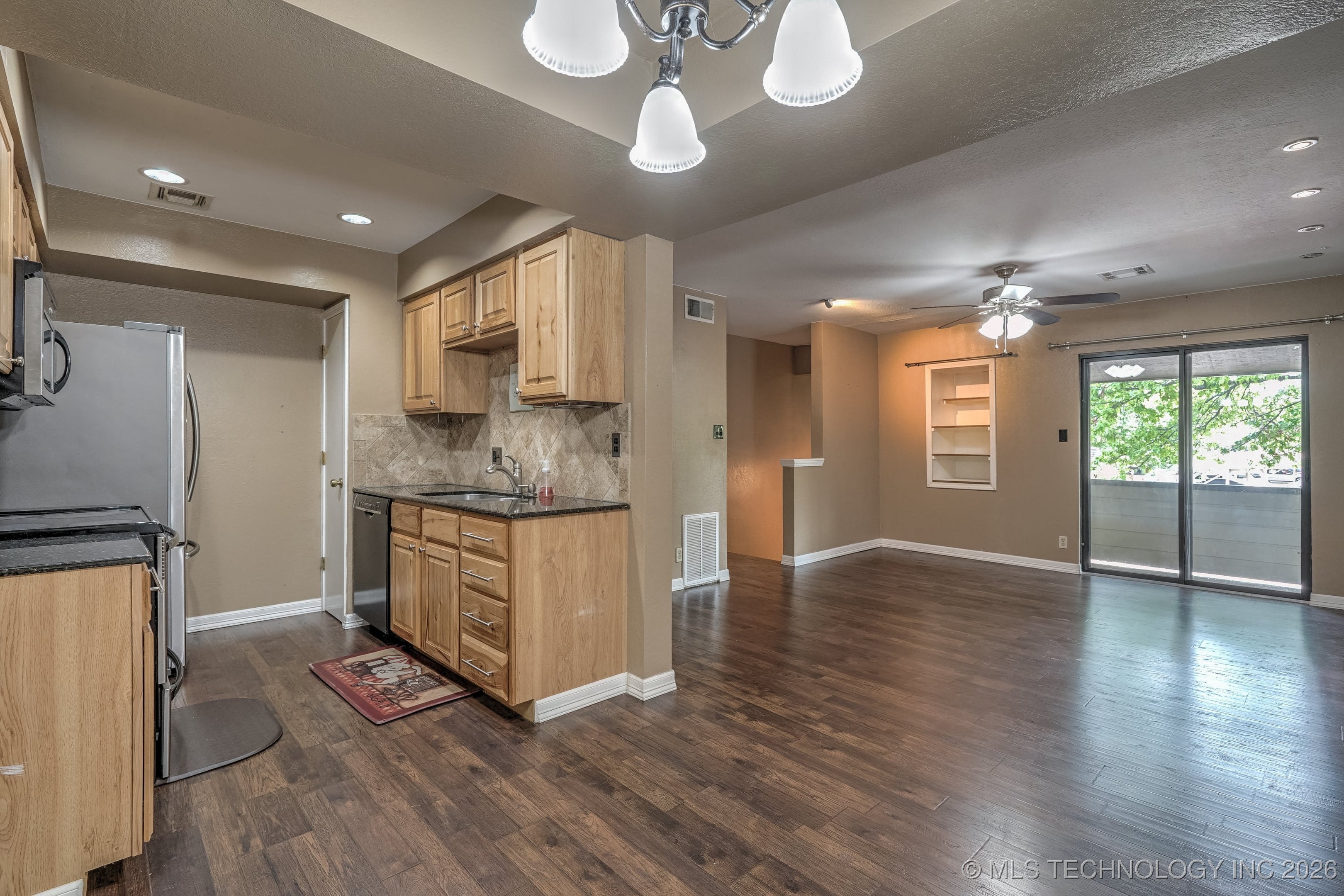 6366 S 80th East Avenue E Property Photo 15