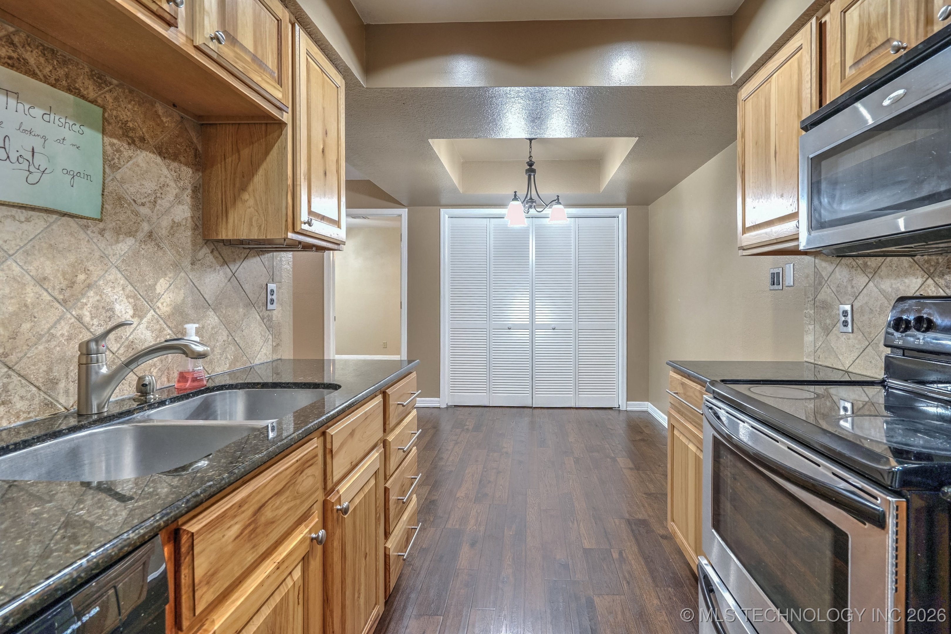 6366 S 80th East Avenue E Property Photo 18