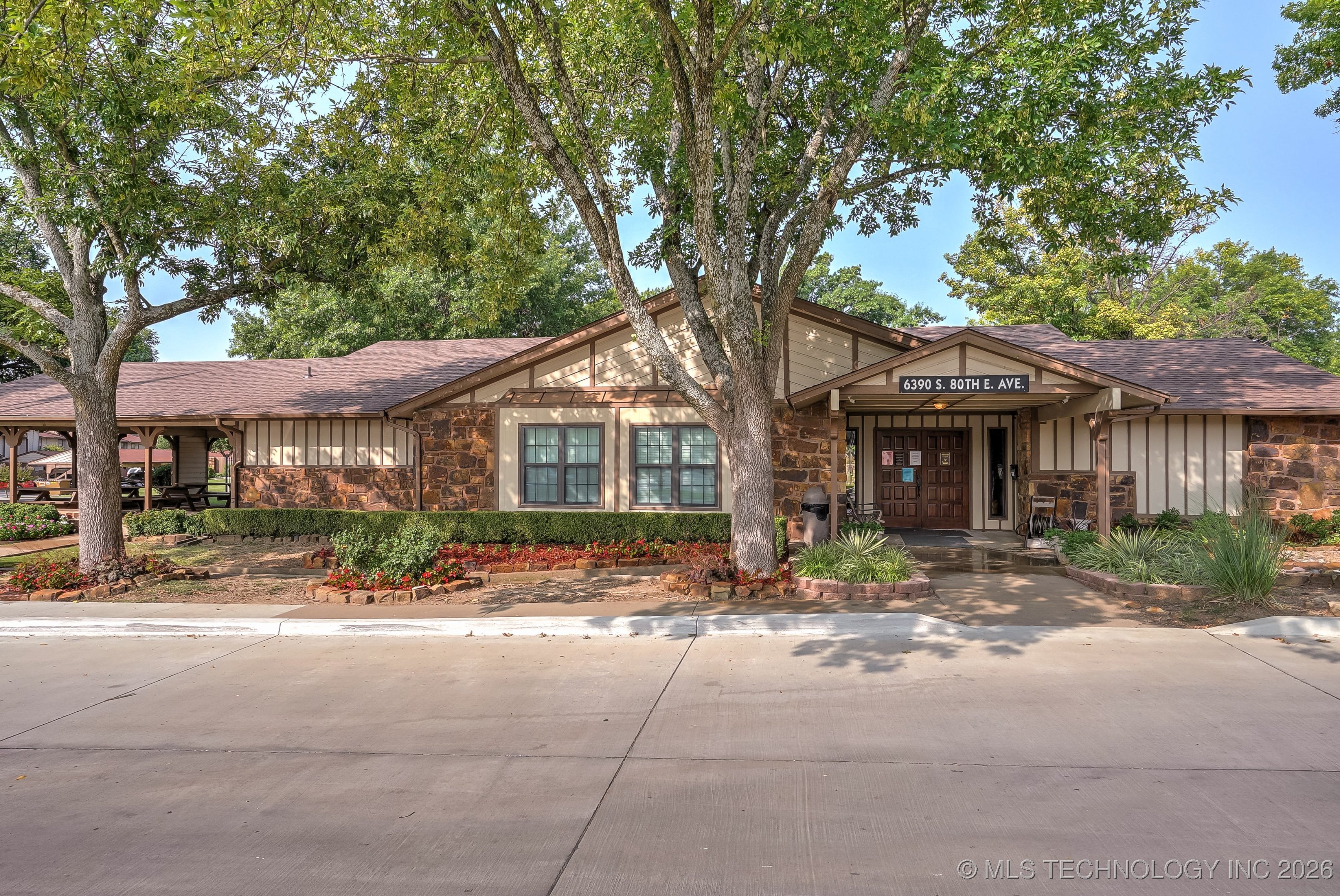 6366 S 80th East Avenue E Property Photo 34