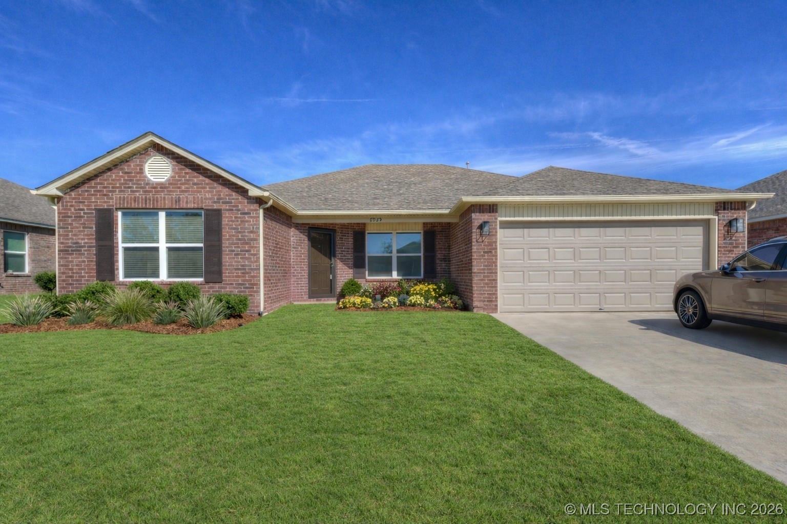 8325 E 163rd Street S Property Photo 1