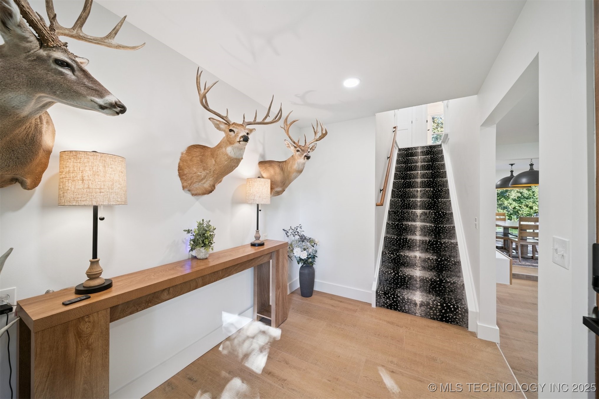 560 N 4395 Property Photo 7