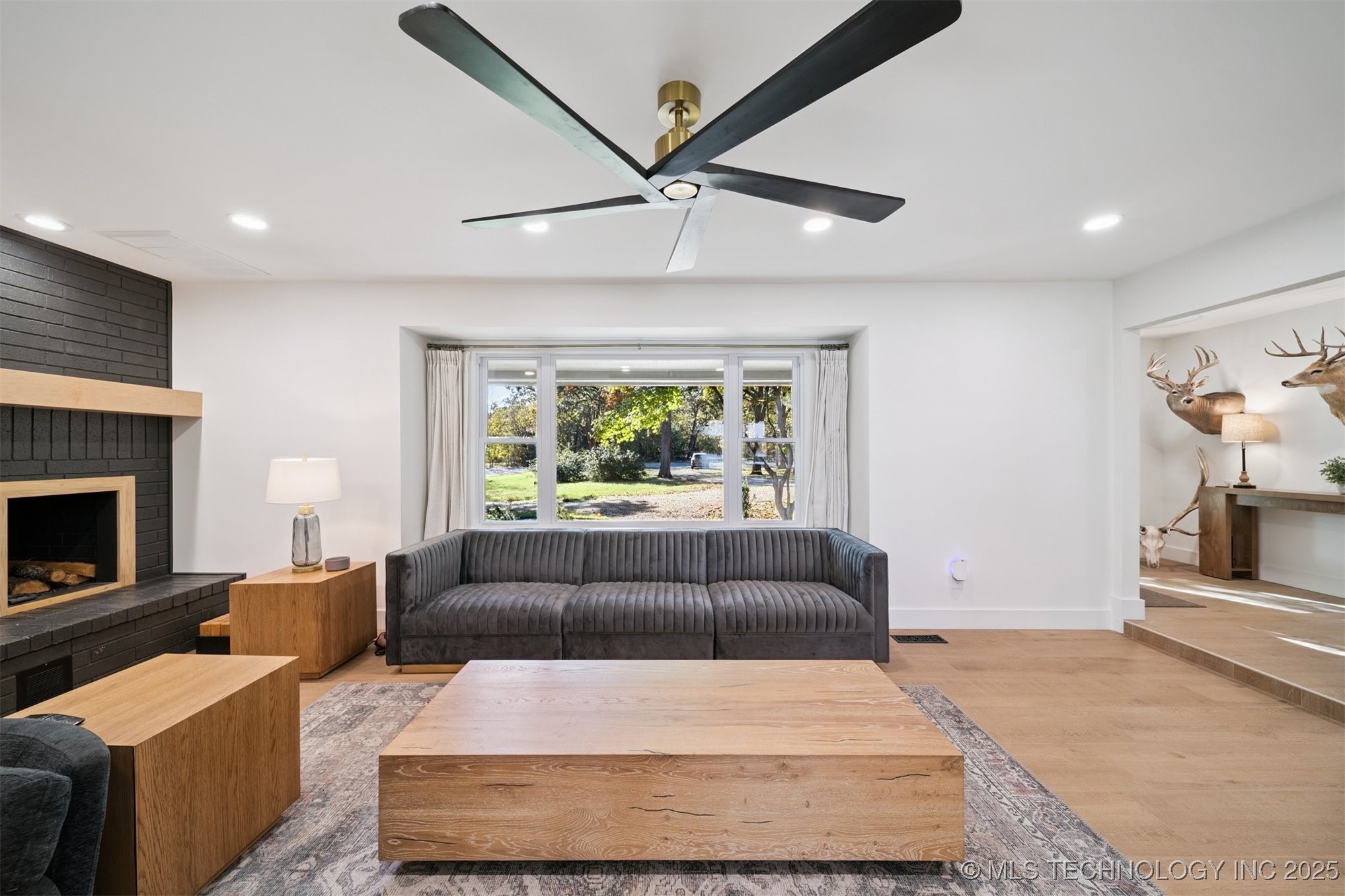 560 N 4395 Property Photo 9