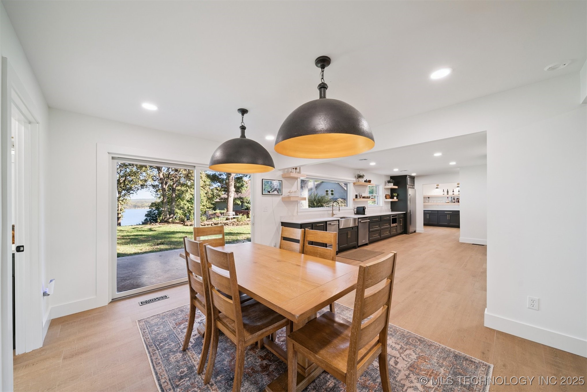 560 N 4395 Property Photo 12