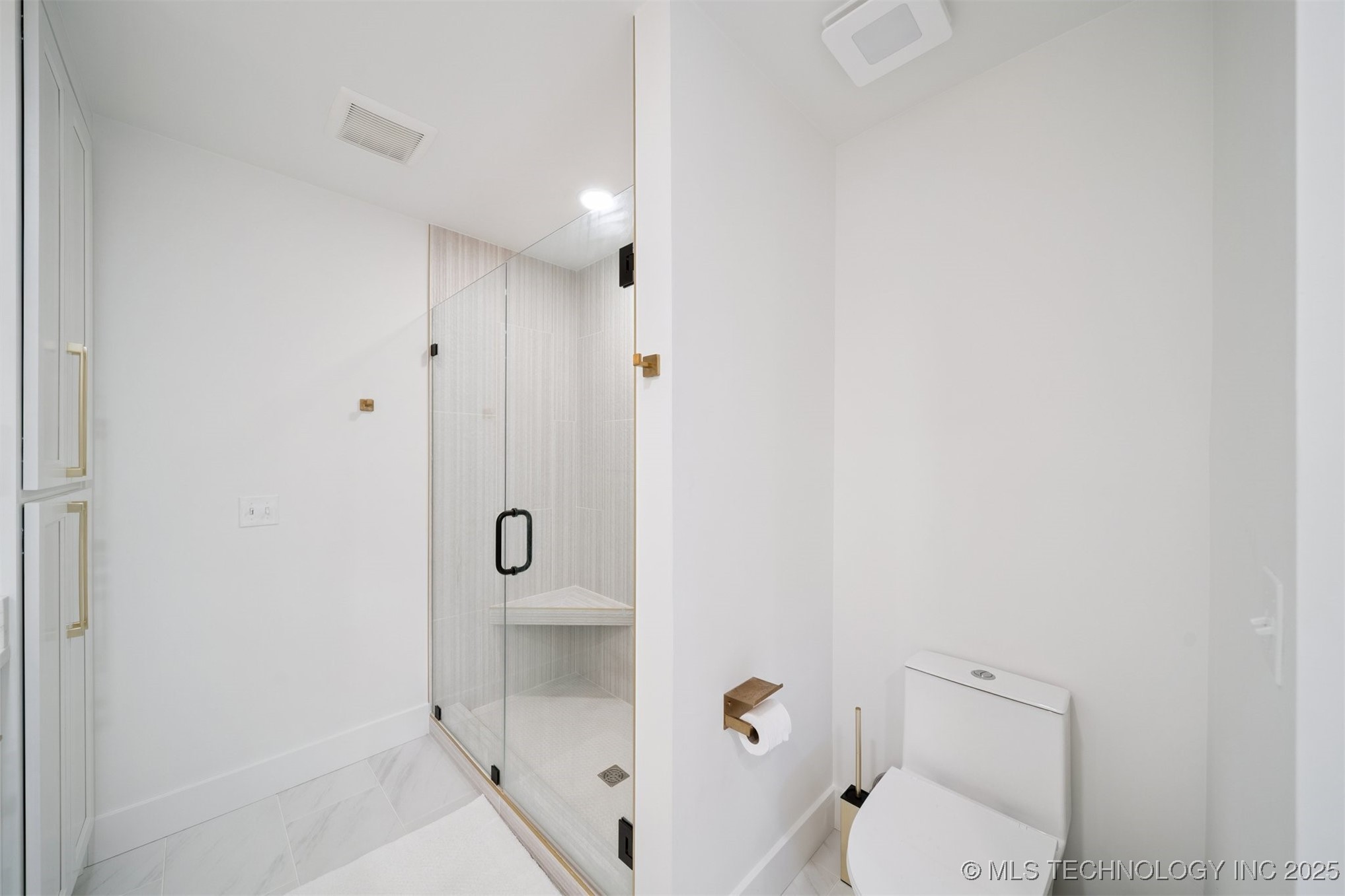 560 N 4395 Property Photo 24