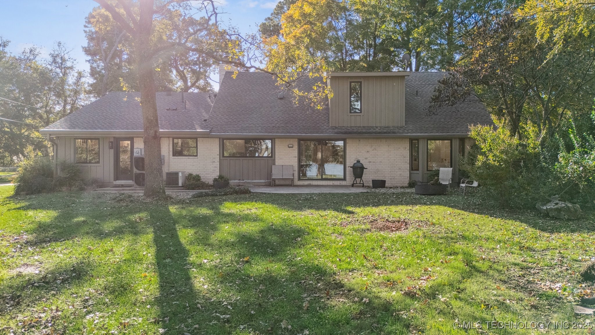 560 N 4395 Property Photo 37