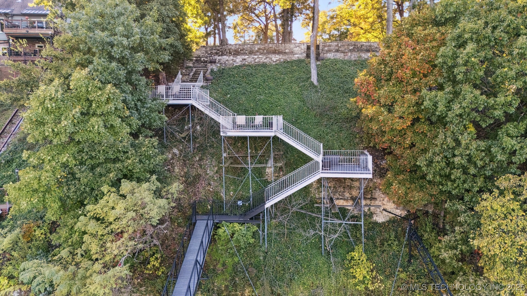 560 N 4395 Property Photo 43