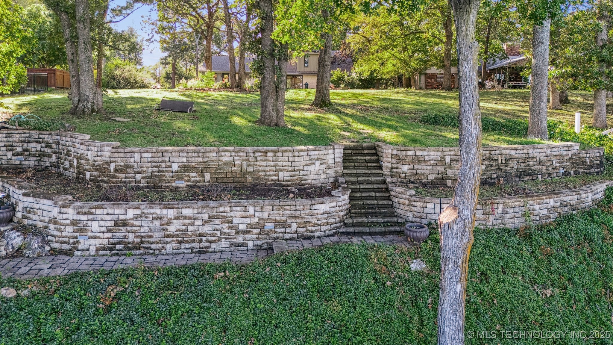 560 N 4395 Property Photo 46