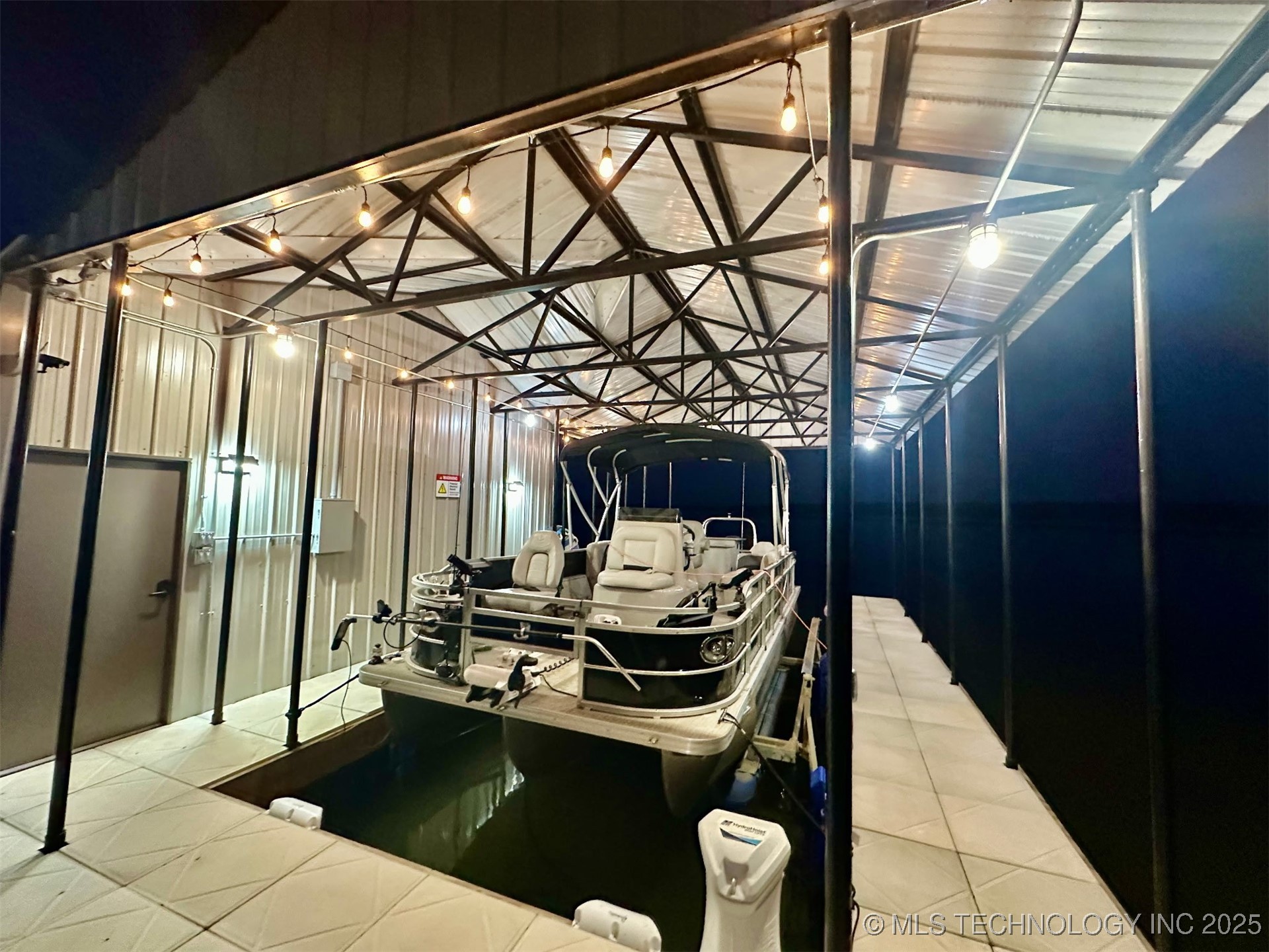 560 N 4395 Property Photo 62