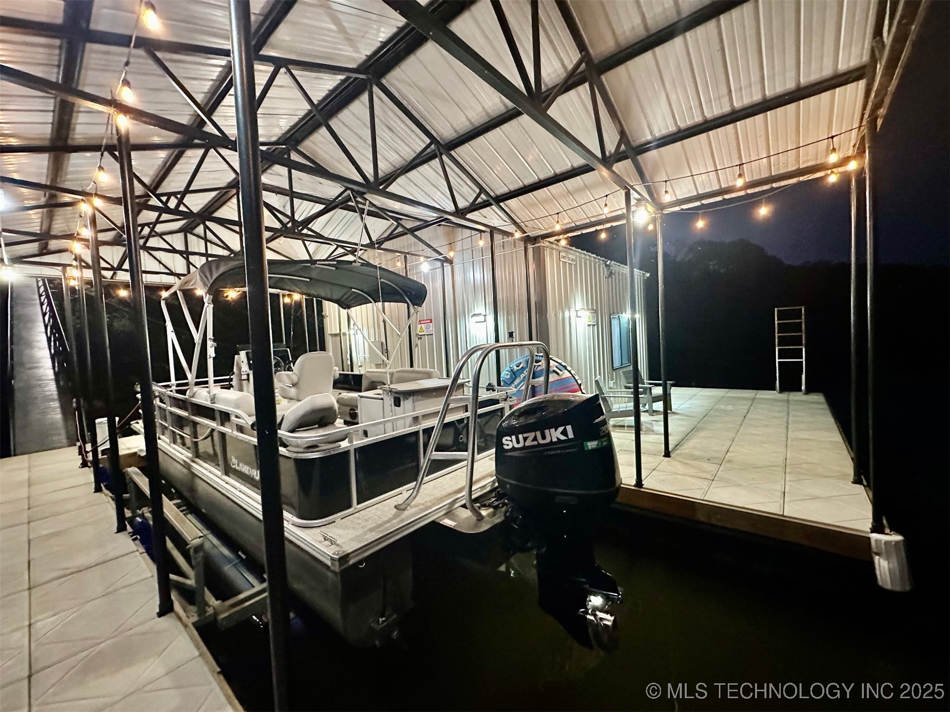 560 N 4395 Property Photo 66