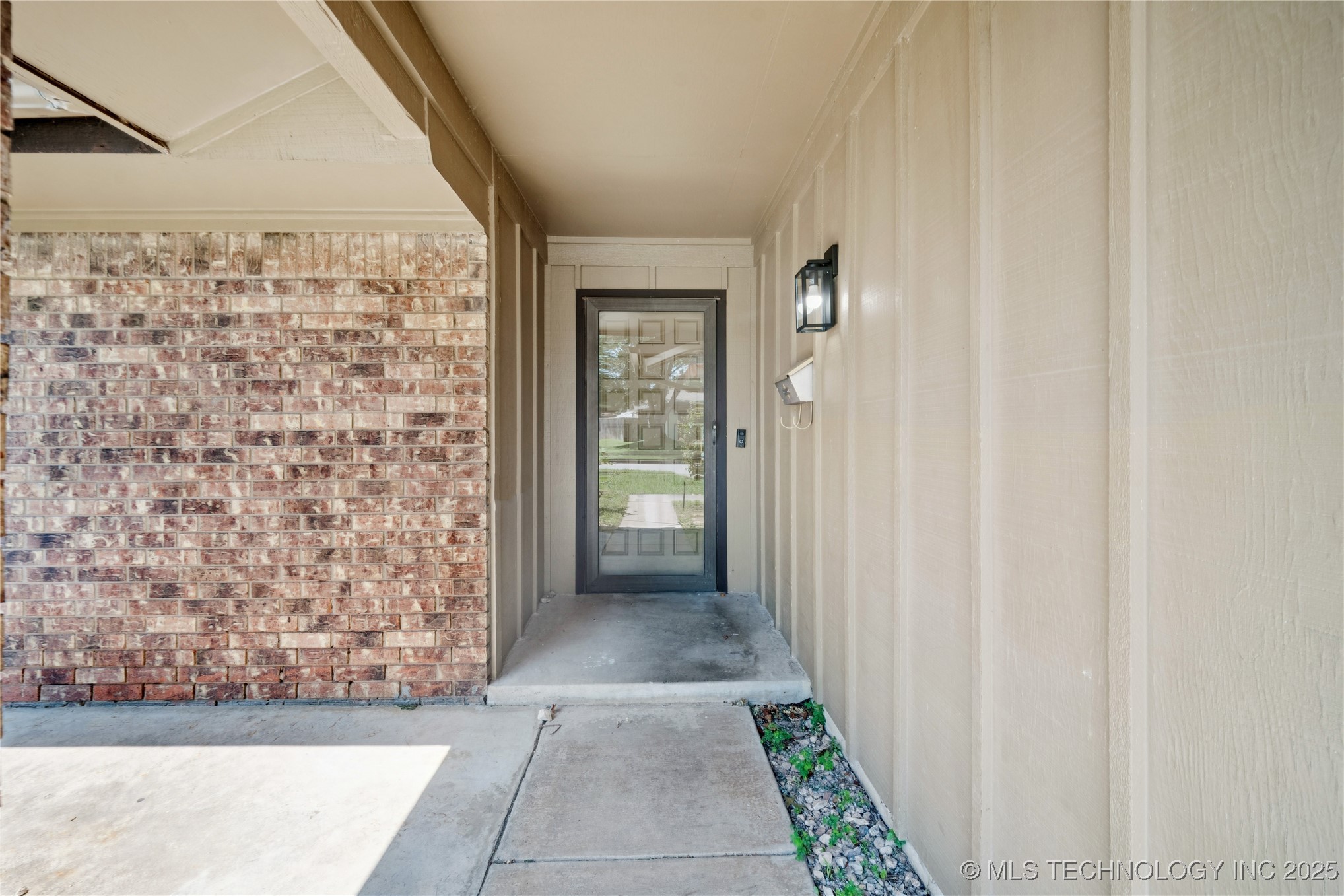 7065 E 52nd Street Property Photo 4