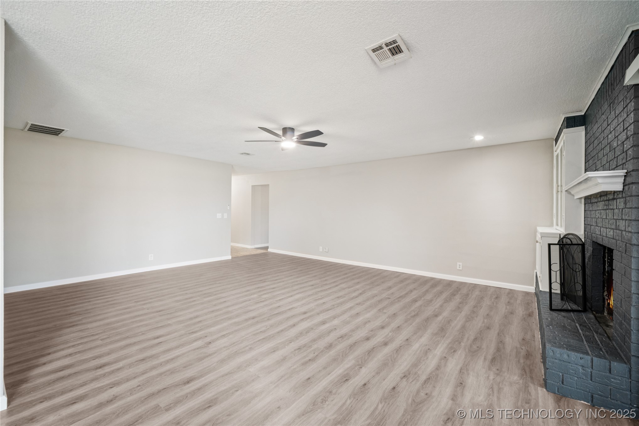 7065 E 52nd Street Property Photo 7