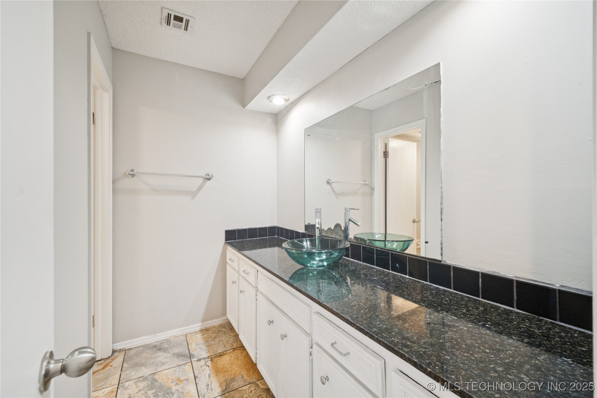 7065 E 52nd Street Property Photo 21