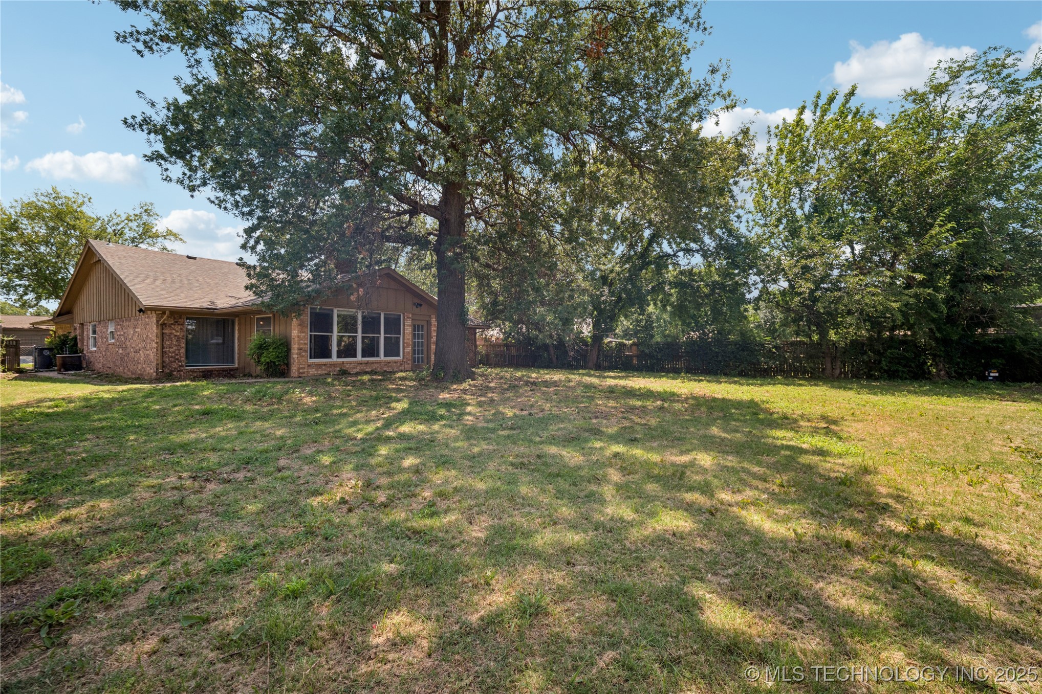 7065 E 52nd Street Property Photo 32