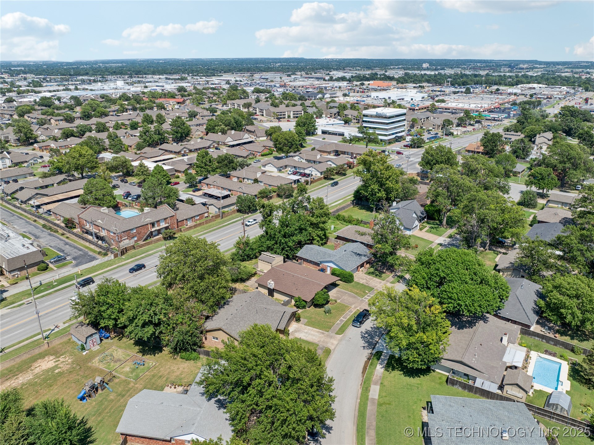 7065 E 52nd Street Property Photo 34