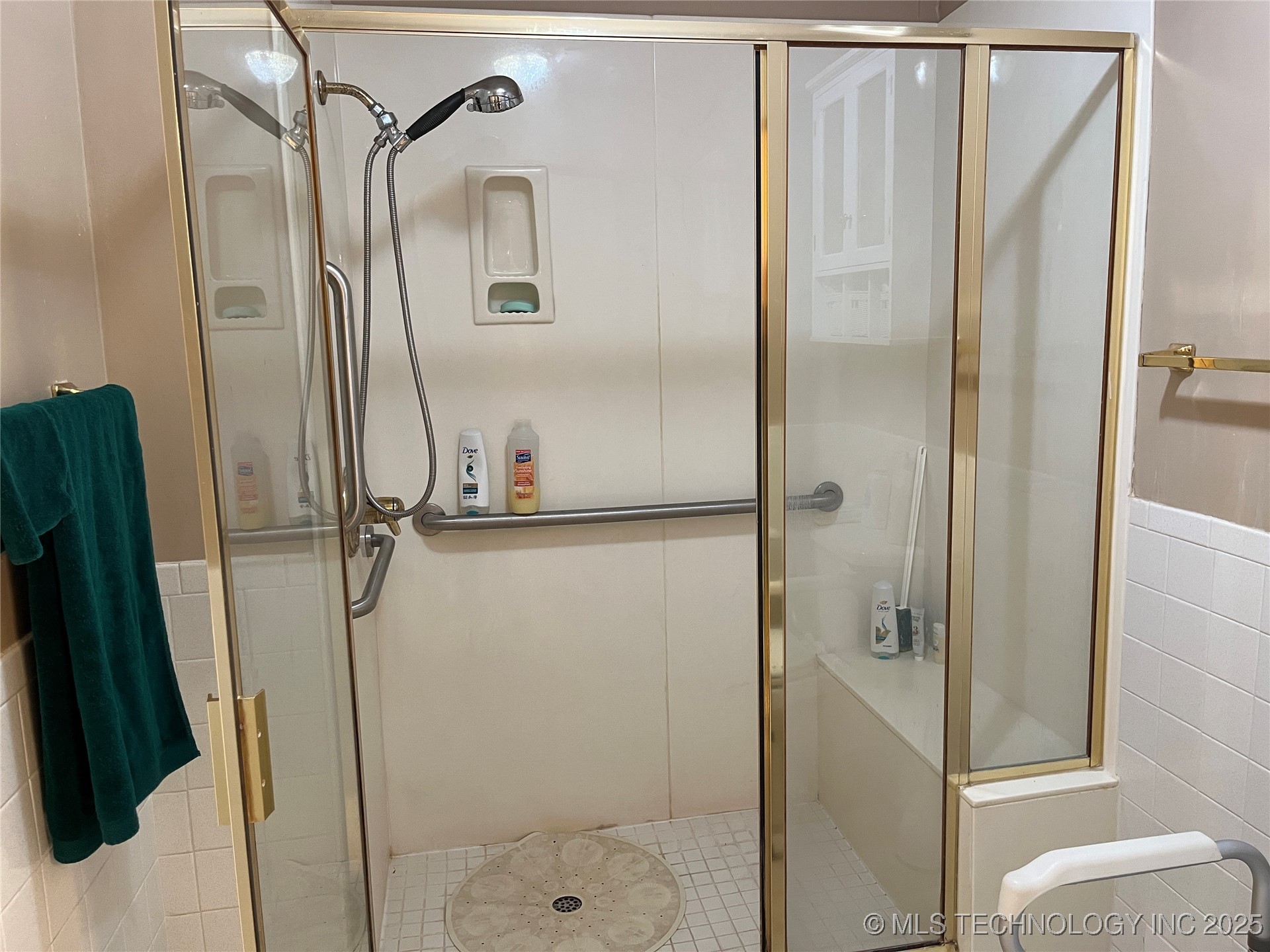 2124 E 60th Court O-4 Property Photo 18