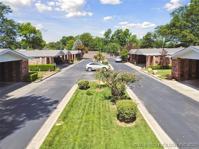 2124 E 60th Court O-4 Property Photo 26