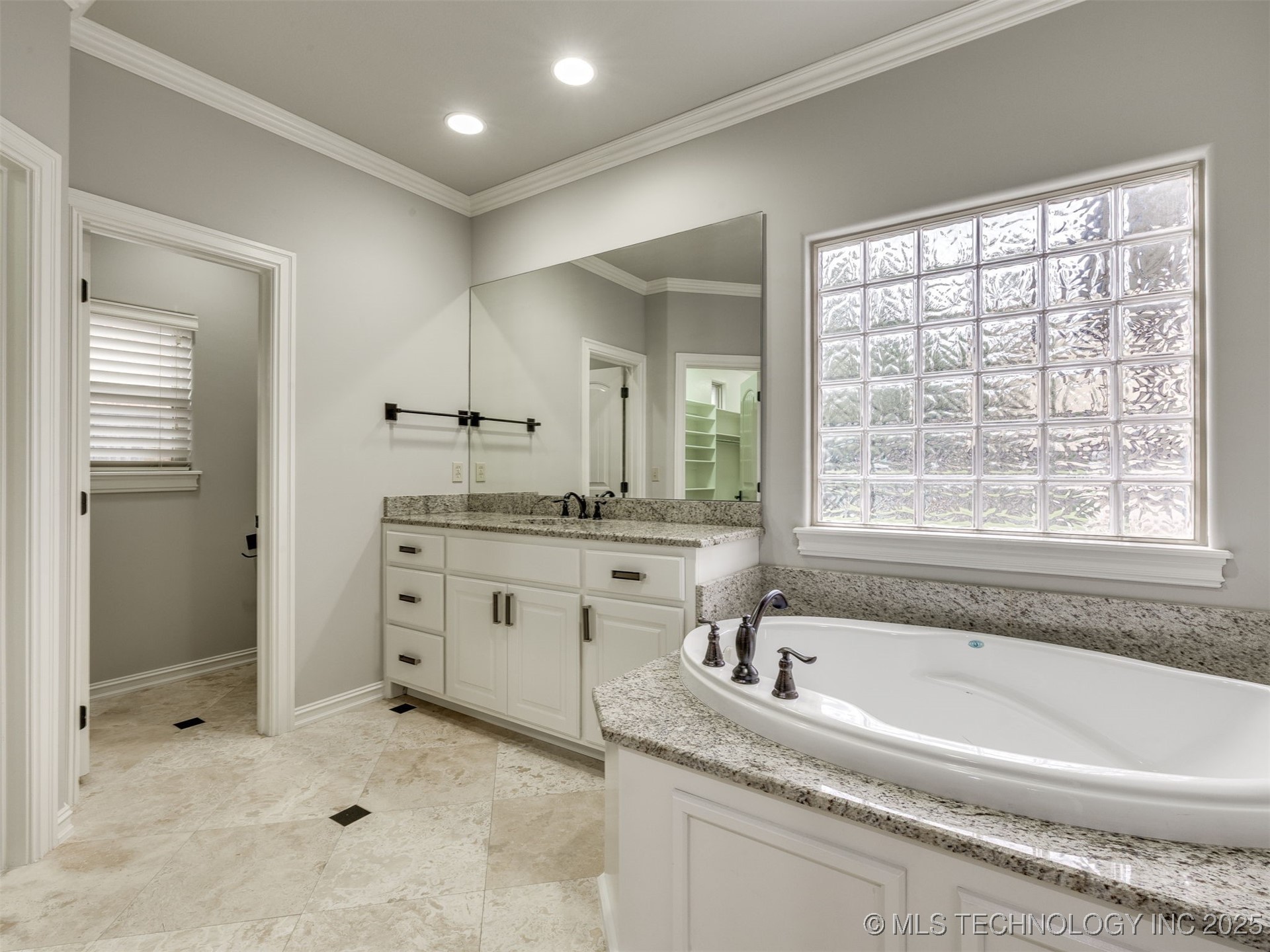 10712 S 95th East Court Property Photo 44