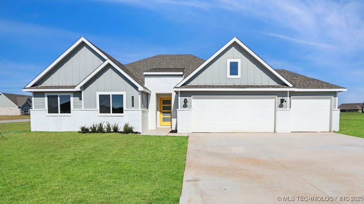 3405 E 155th Street S Property Photo 1