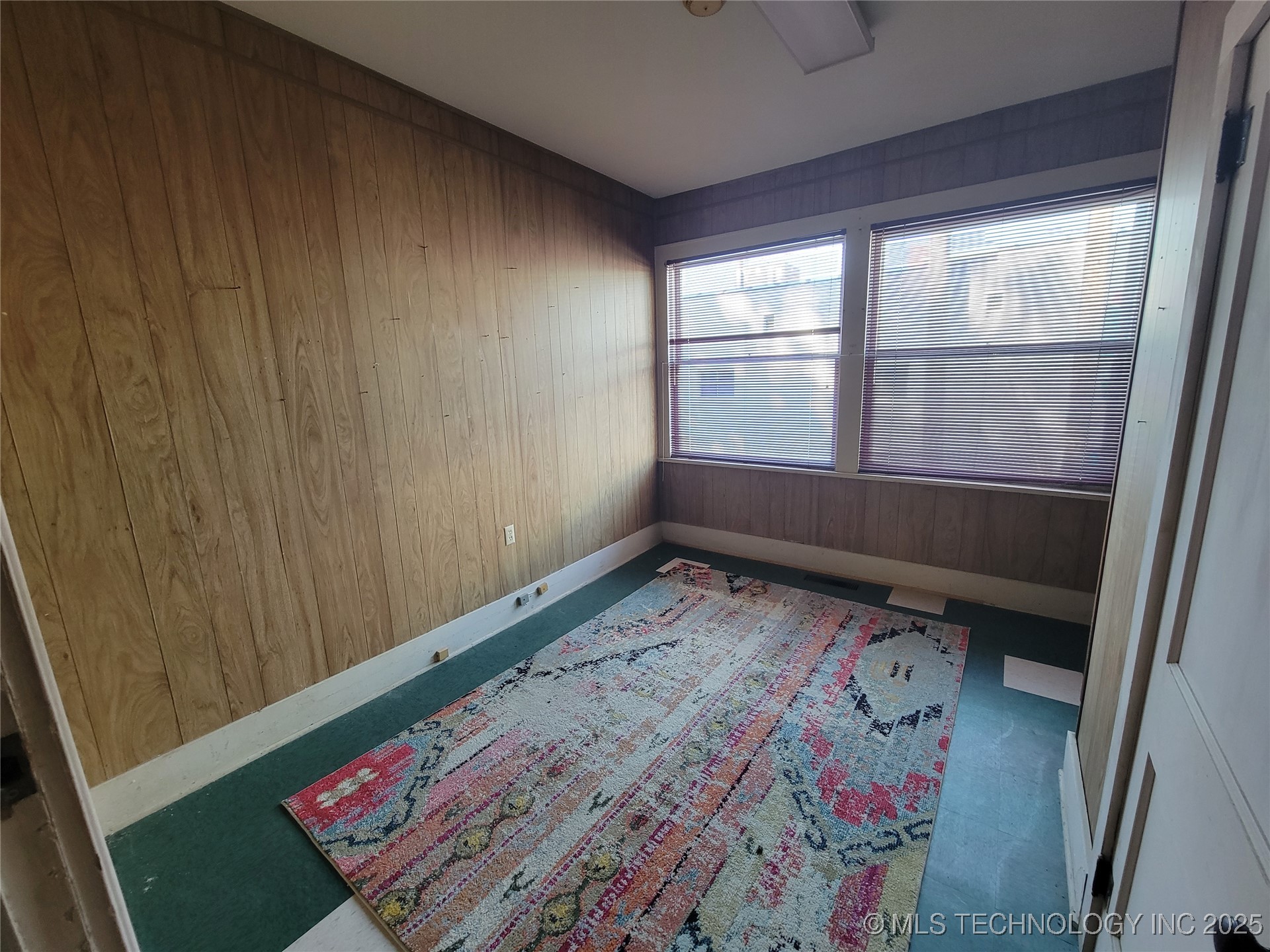 10 S Vann Street Property Photo 6