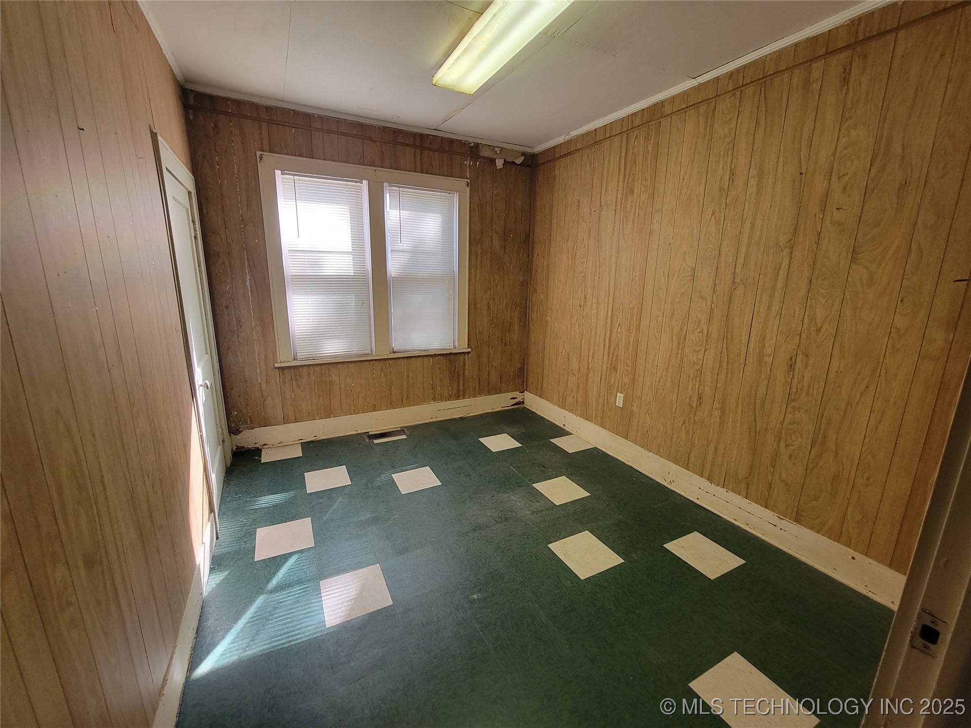 10 S Vann Street Property Photo 7