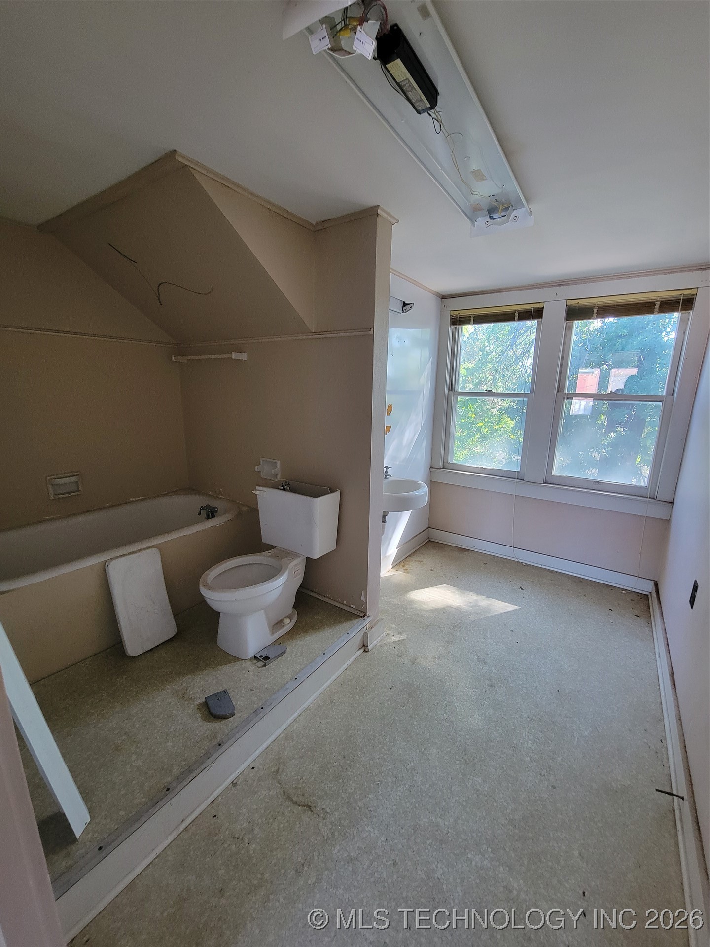 10 S Vann Street Property Photo 21