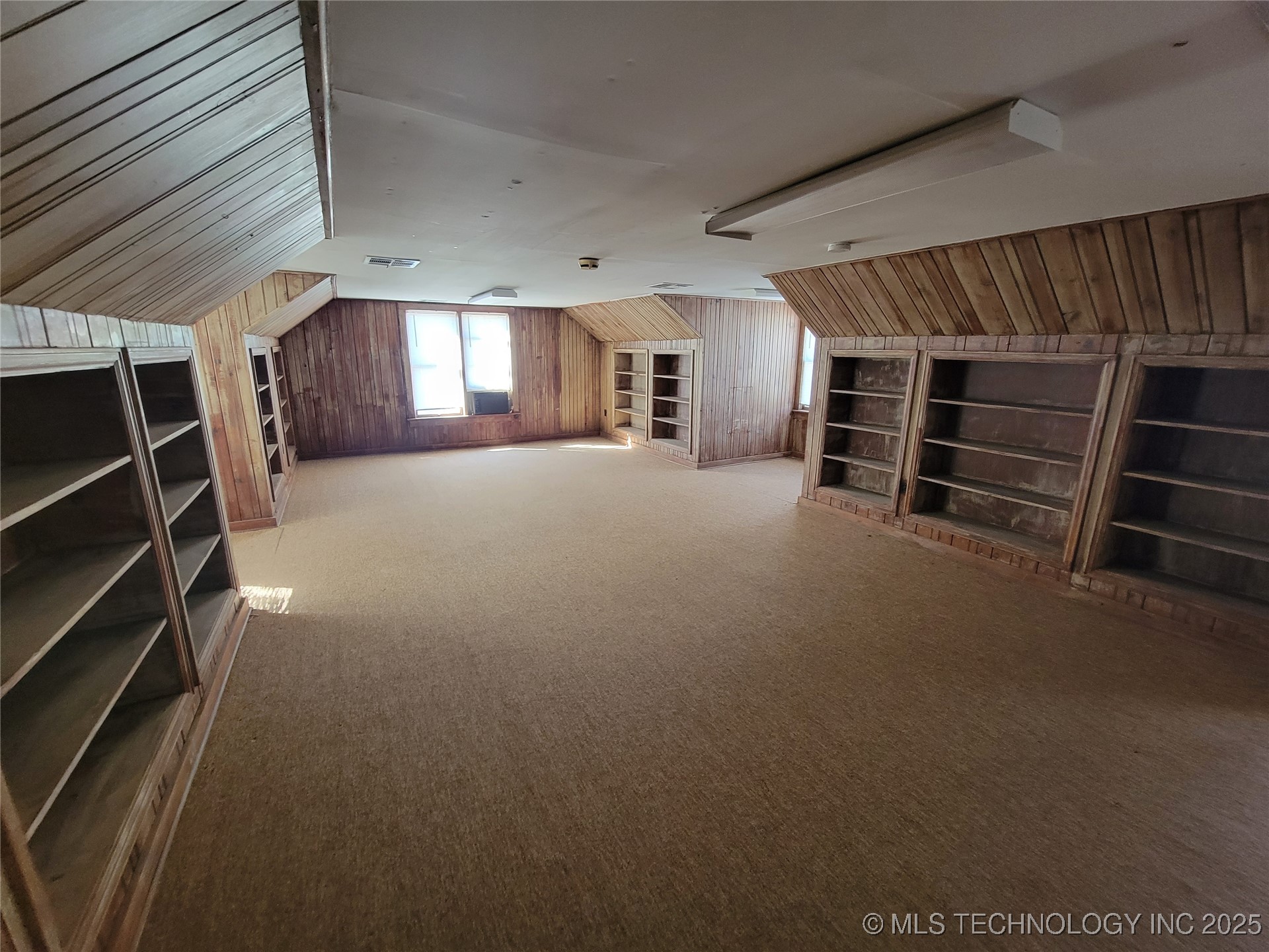 10 S Vann Street Property Photo 23