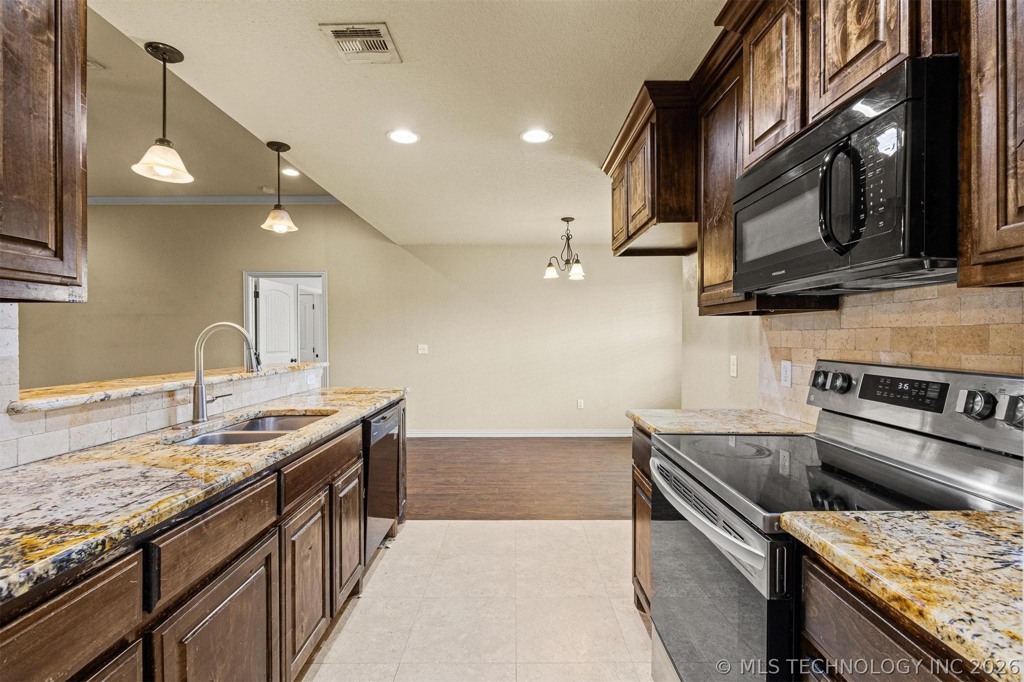 96 Dawson Drive Property Photo 12